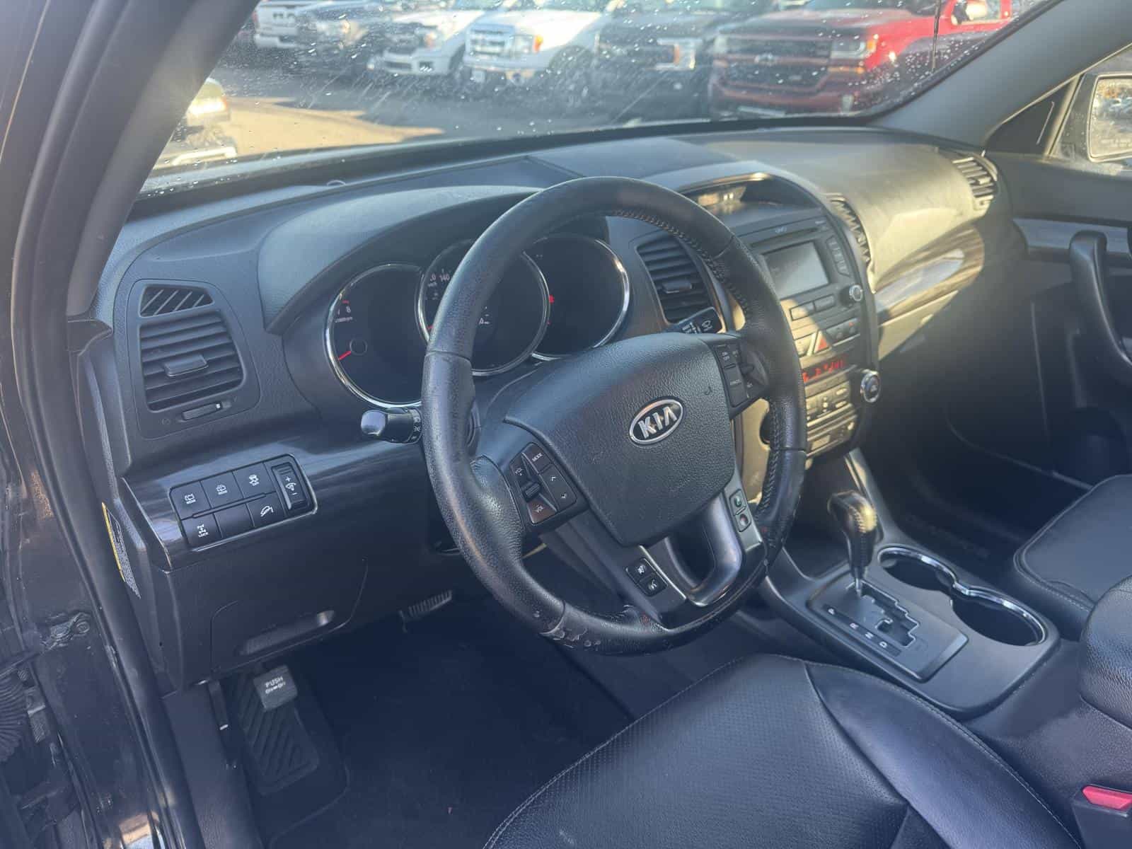 2012 Kia SORENTO EX EX - Image 10