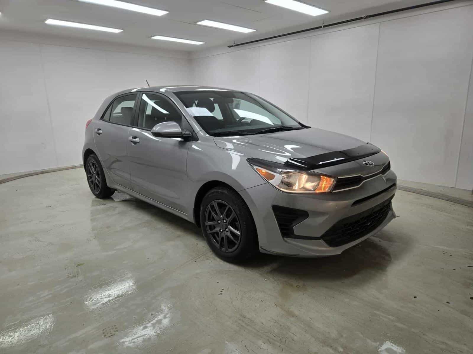 2021 Kia Rio 5-door - Image 3