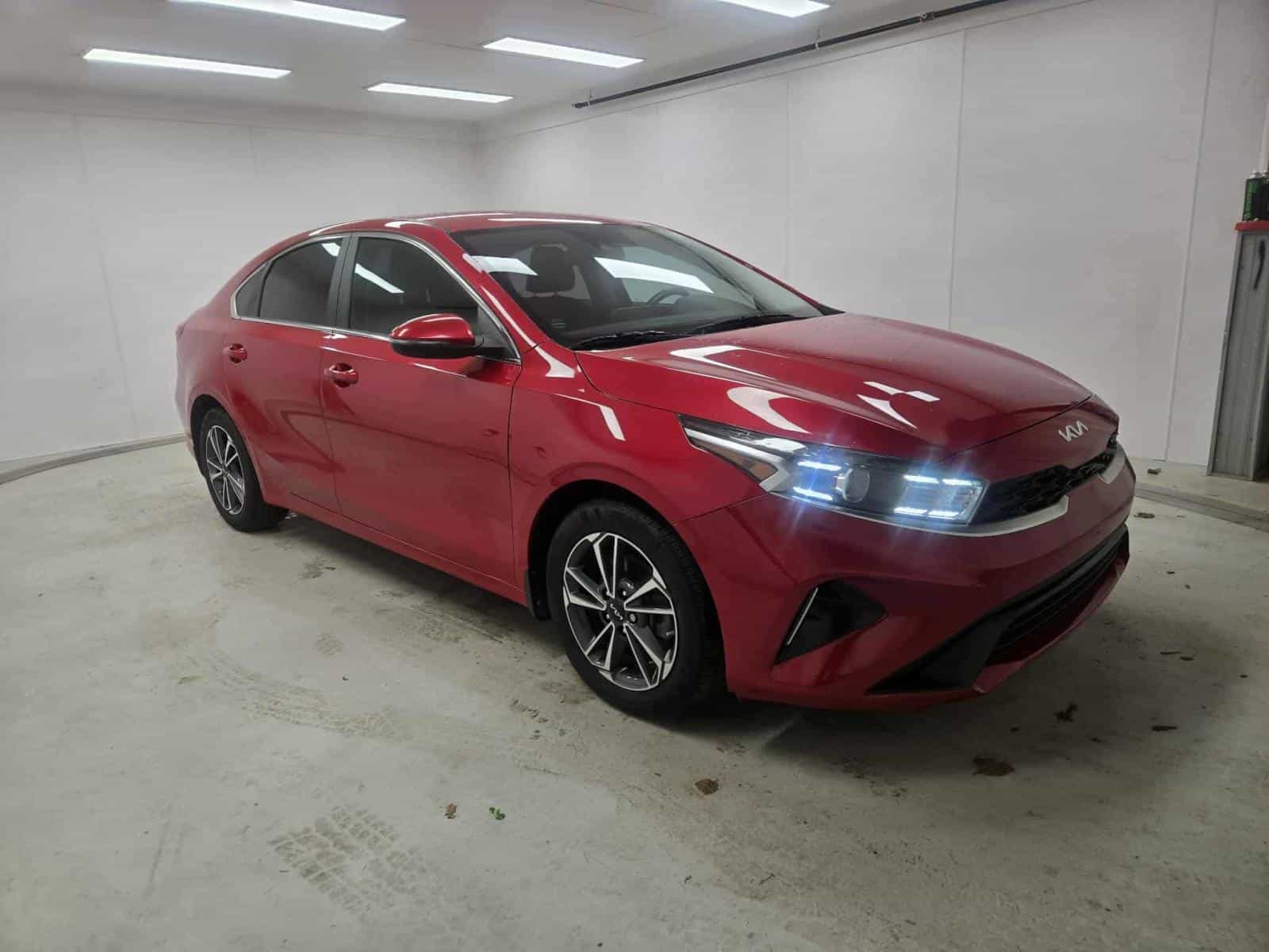 2022 Kia Forte Gt Line GT-Line - Image 4