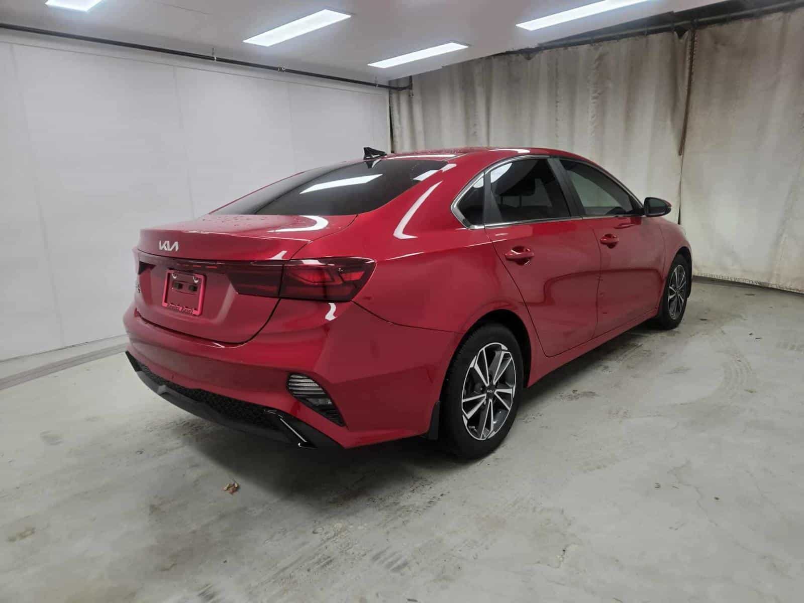 2022 Kia Forte Gt Line GT-Line - Image 7