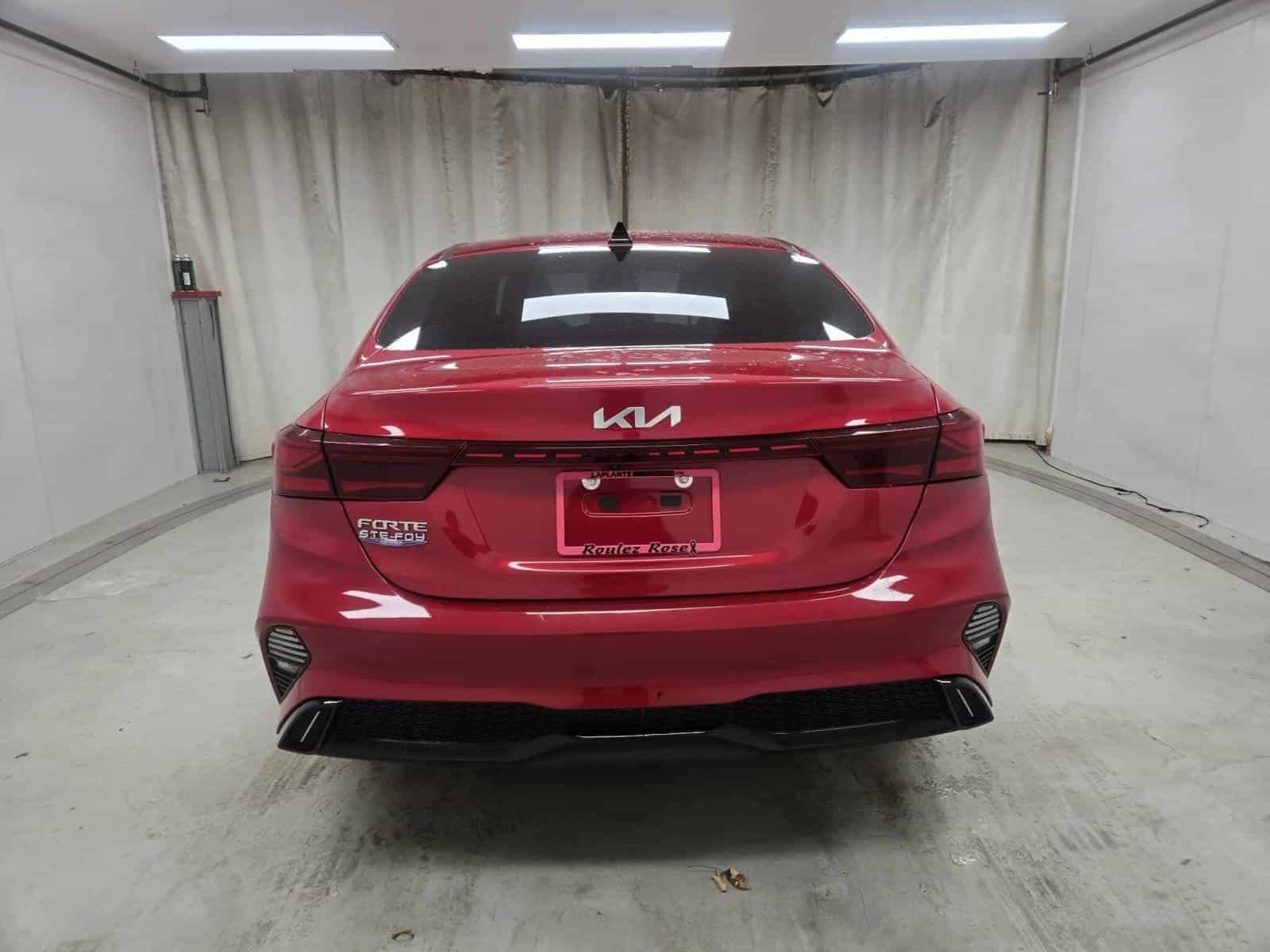 2022 Kia Forte Gt Line GT-Line - Image 8