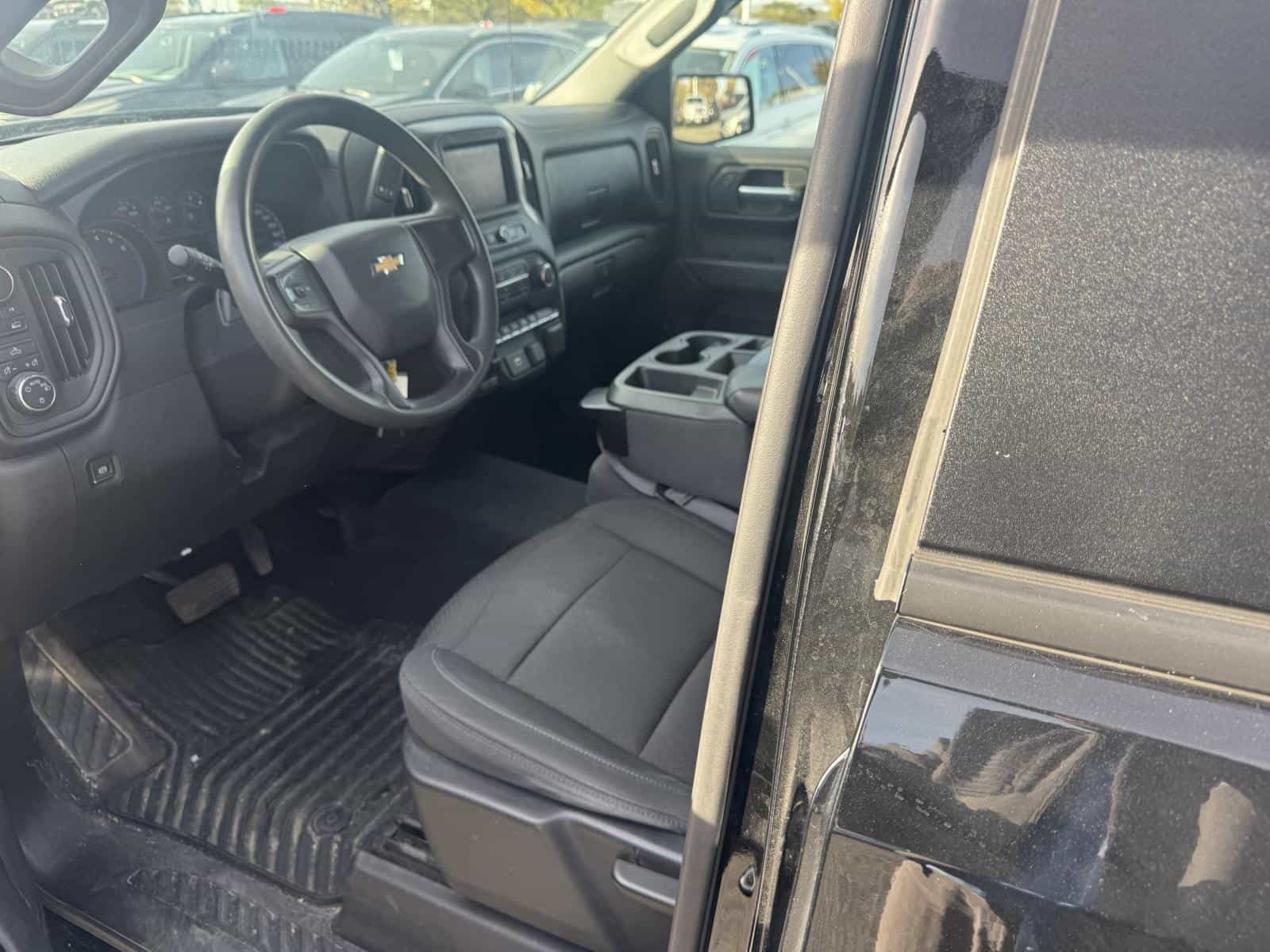 2020 Chevrolet Silverado K1500 Custom Custom - Image 6