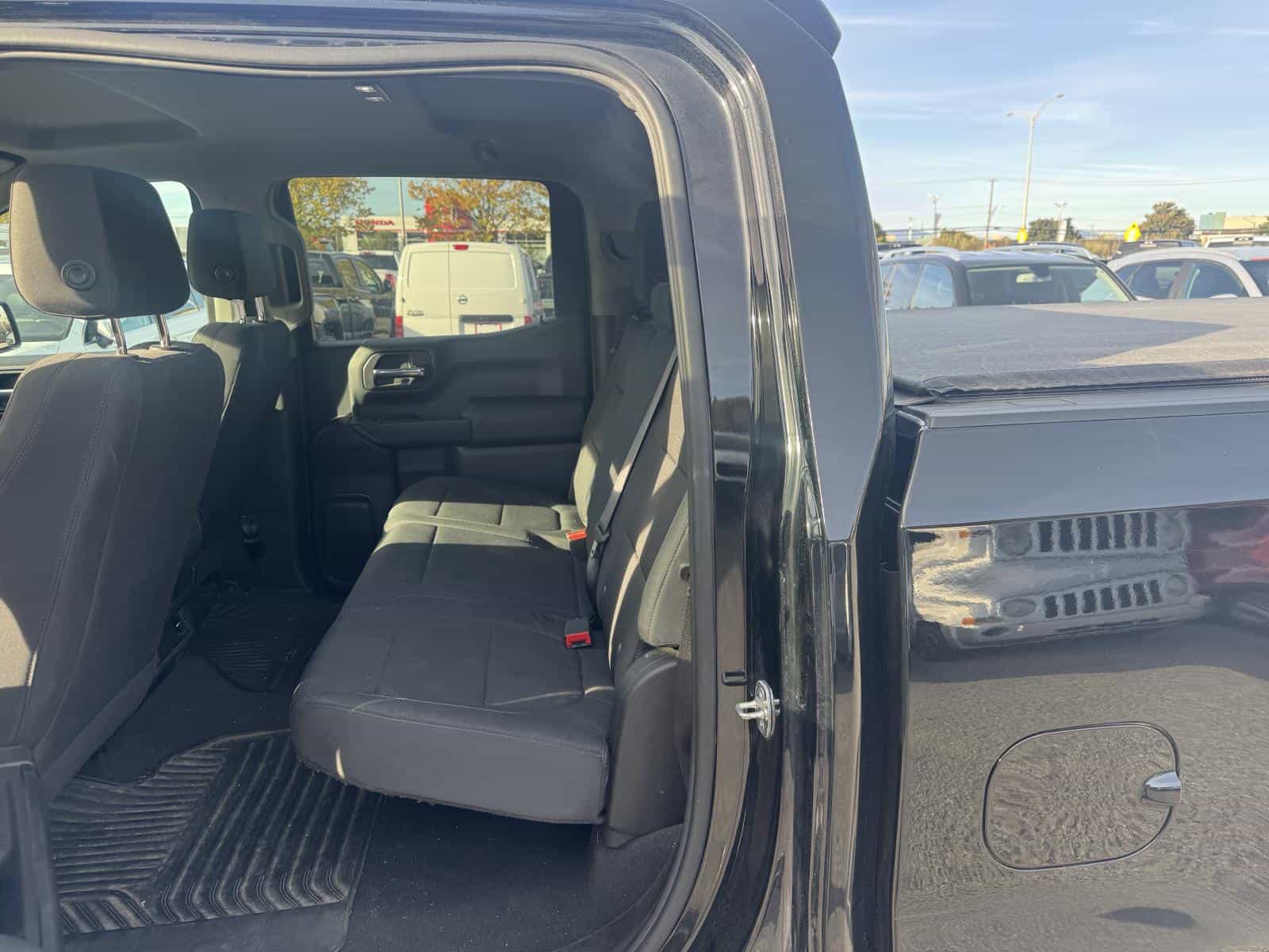 2020 Chevrolet Silverado K1500 Custom Custom - Image 7