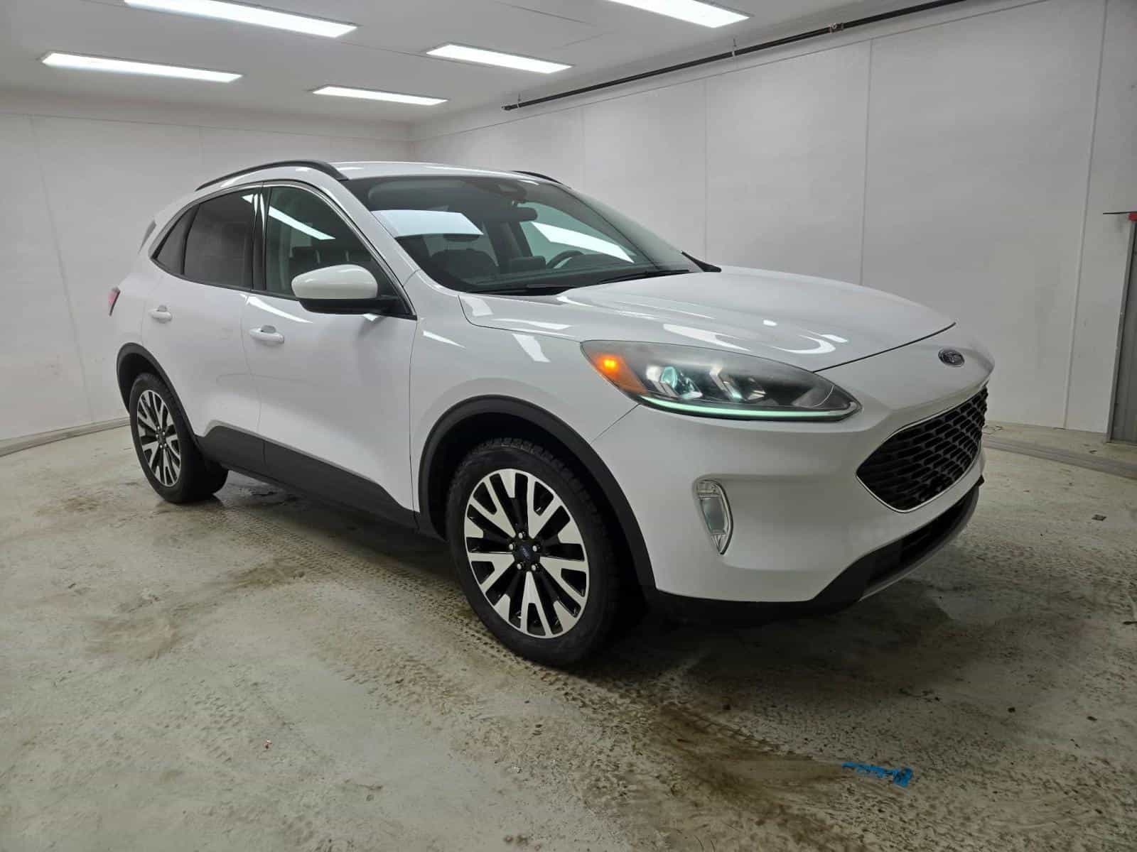 2020 Ford ESCAPE SEL SEL - Image 3