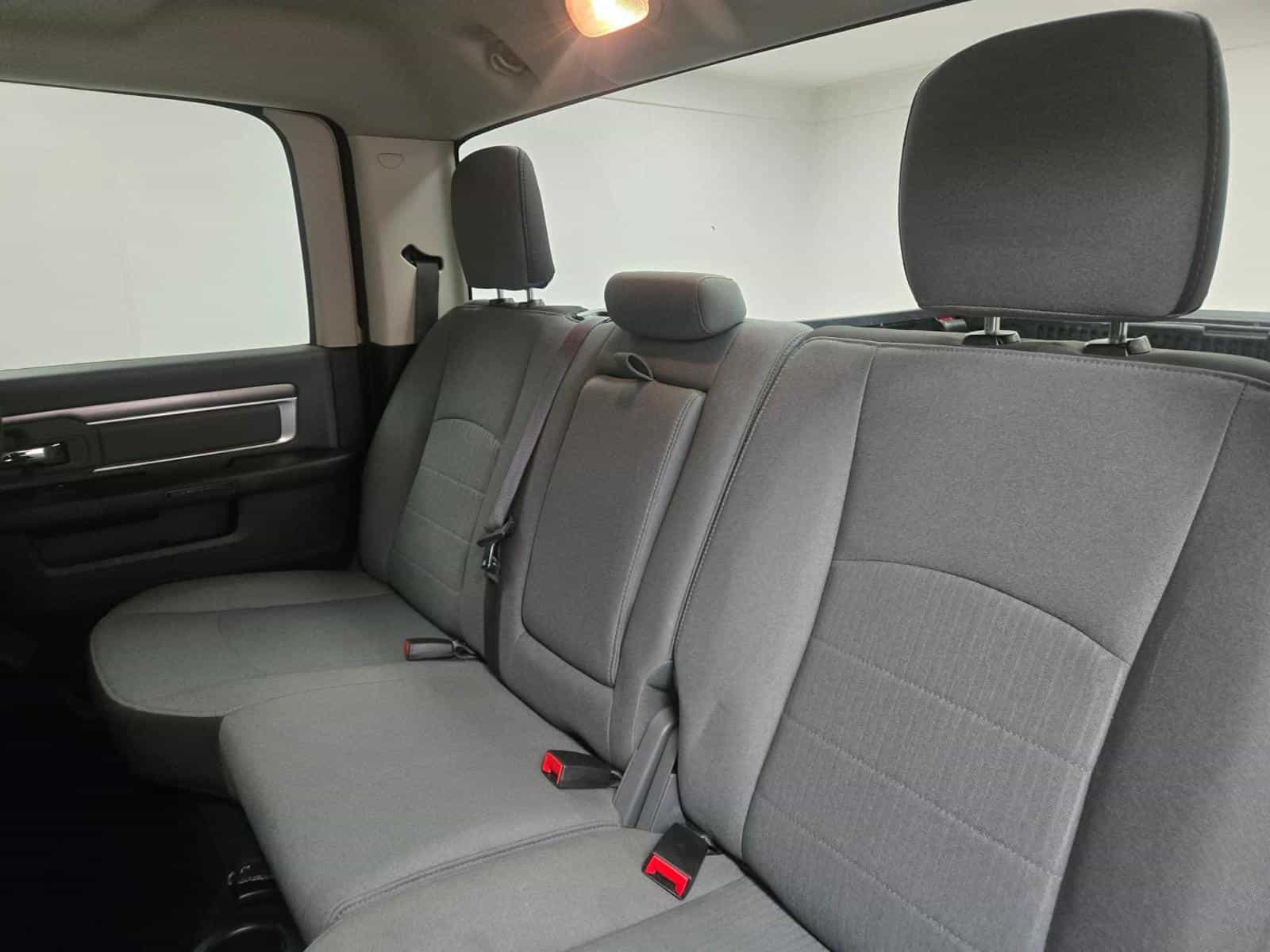 2023 RAM 1500 Classic SLT - Image 8