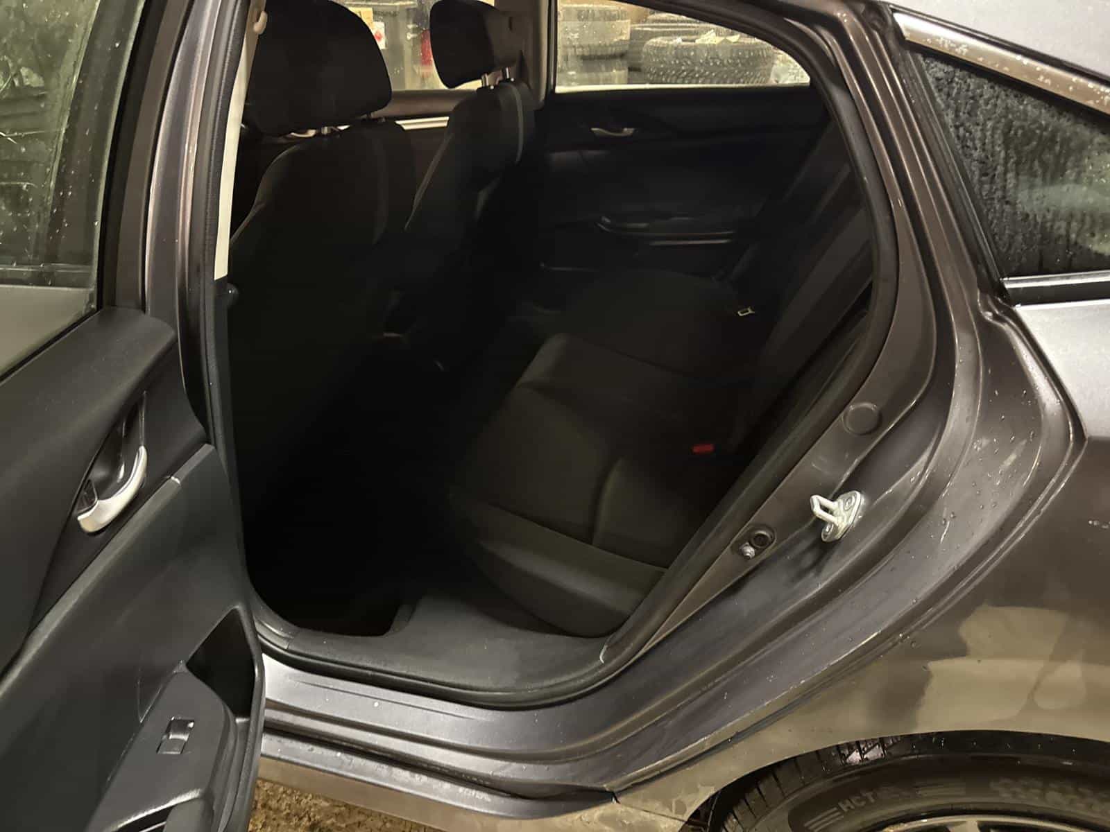 2021 Honda Civic EX - Image 10