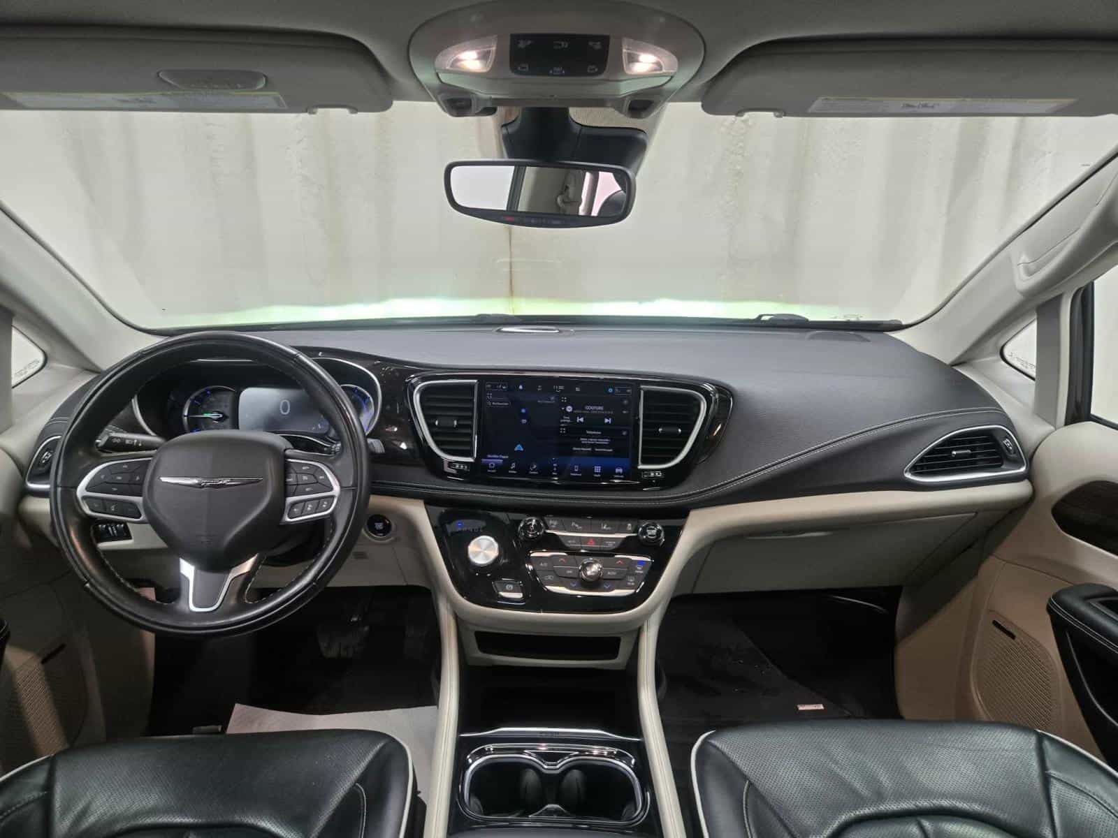 2022 Chrysler Pacifica Hybrid Limited Hybrid Limited - Image 12