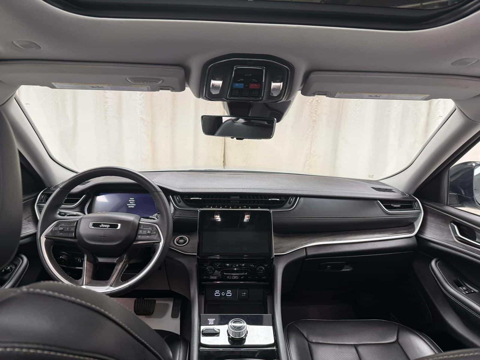 2023 Jeep Grand Cherokee L Limited Limited - Image 9