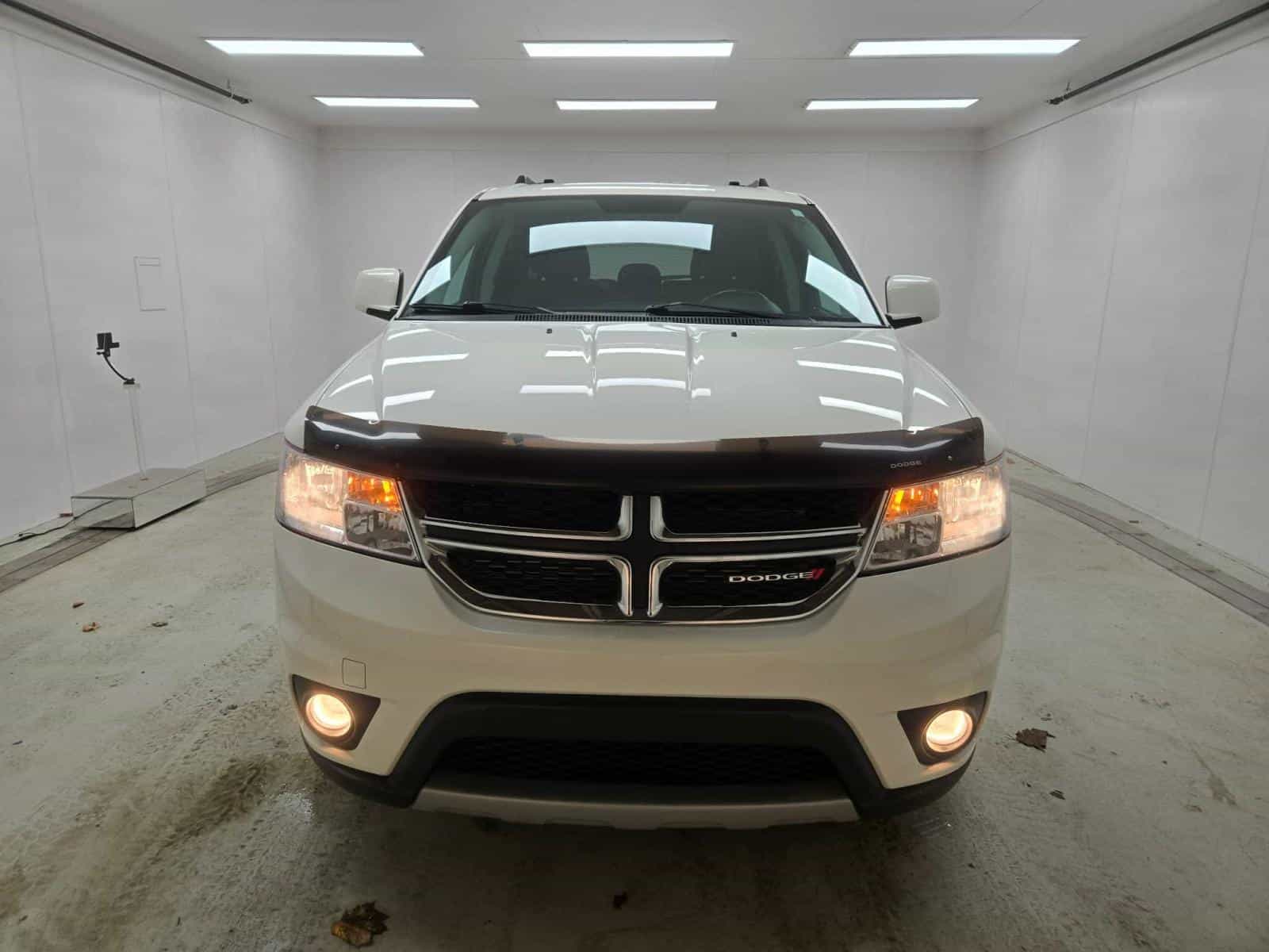 2016 Dodge Journey SXT - Image 2