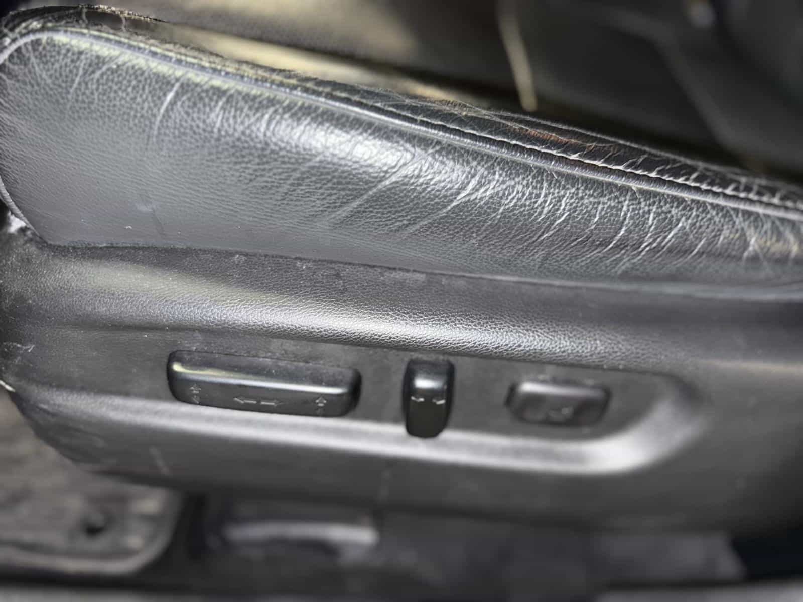 2017 Honda Pilot Touring - Image 17