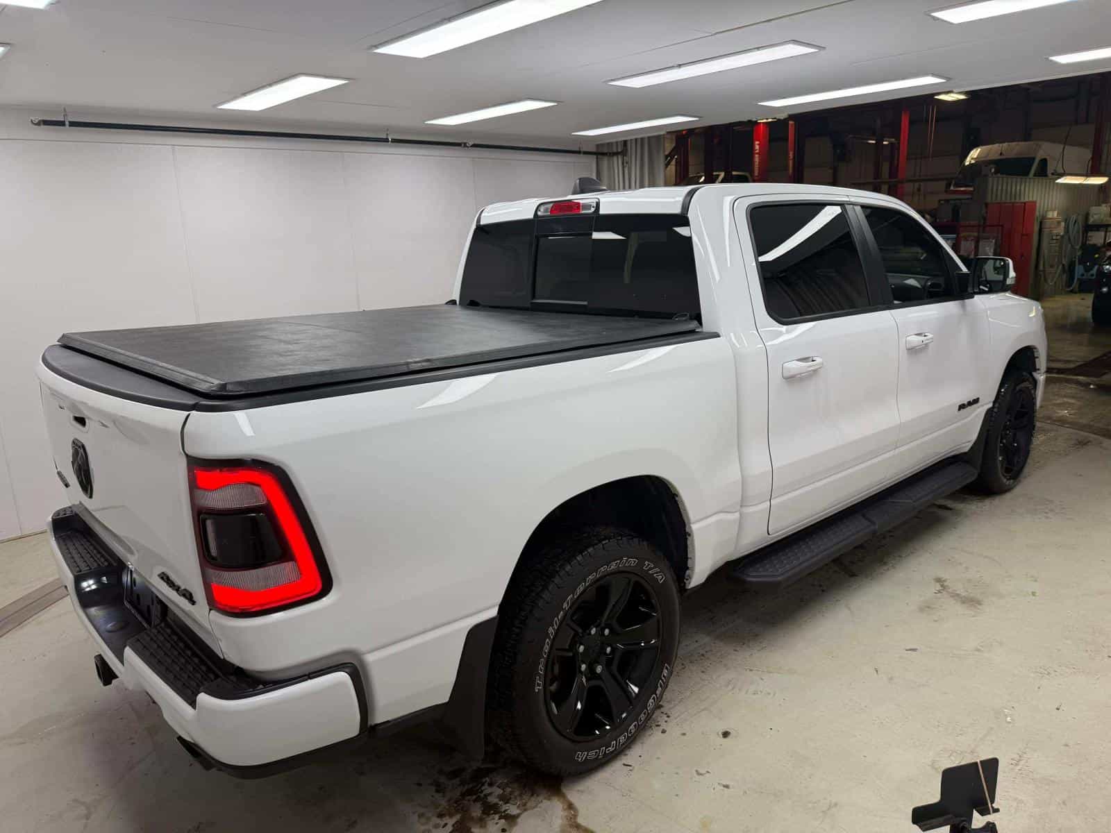 2022 RAM 1500 Sport Sport - Image 4