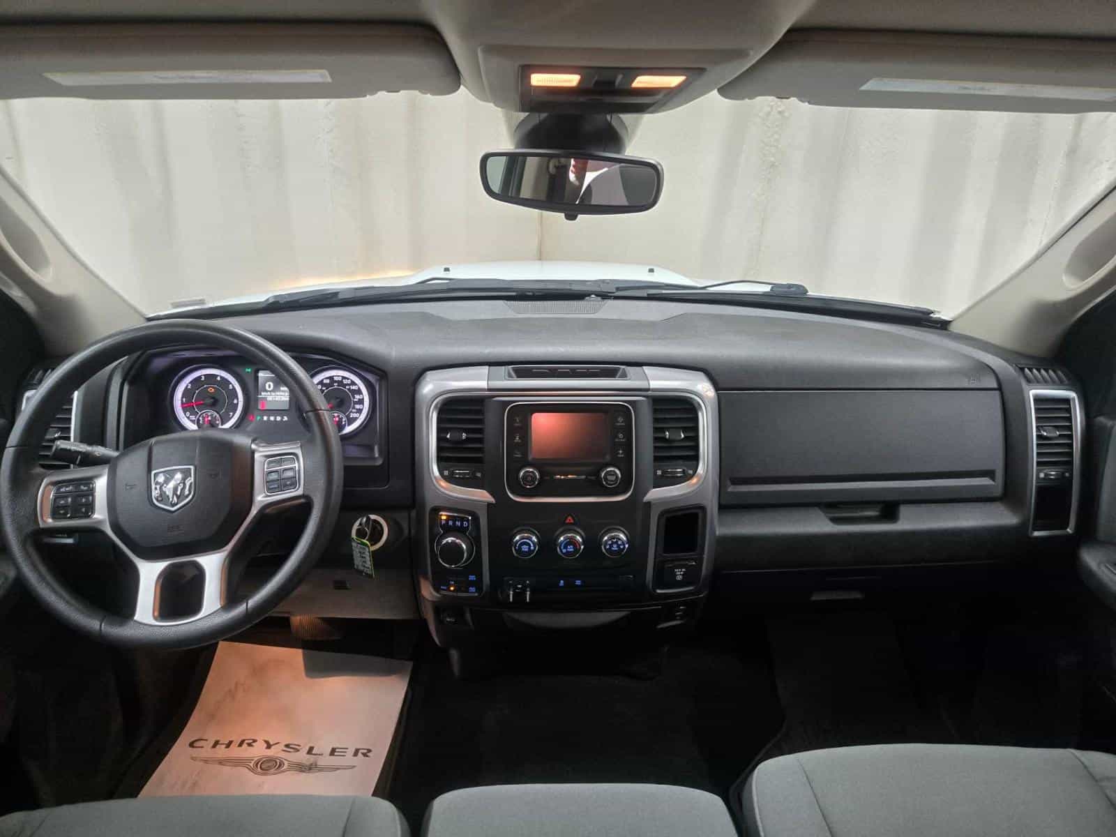 2023 RAM 1500 CLASSIC SLT SLT - Image 10