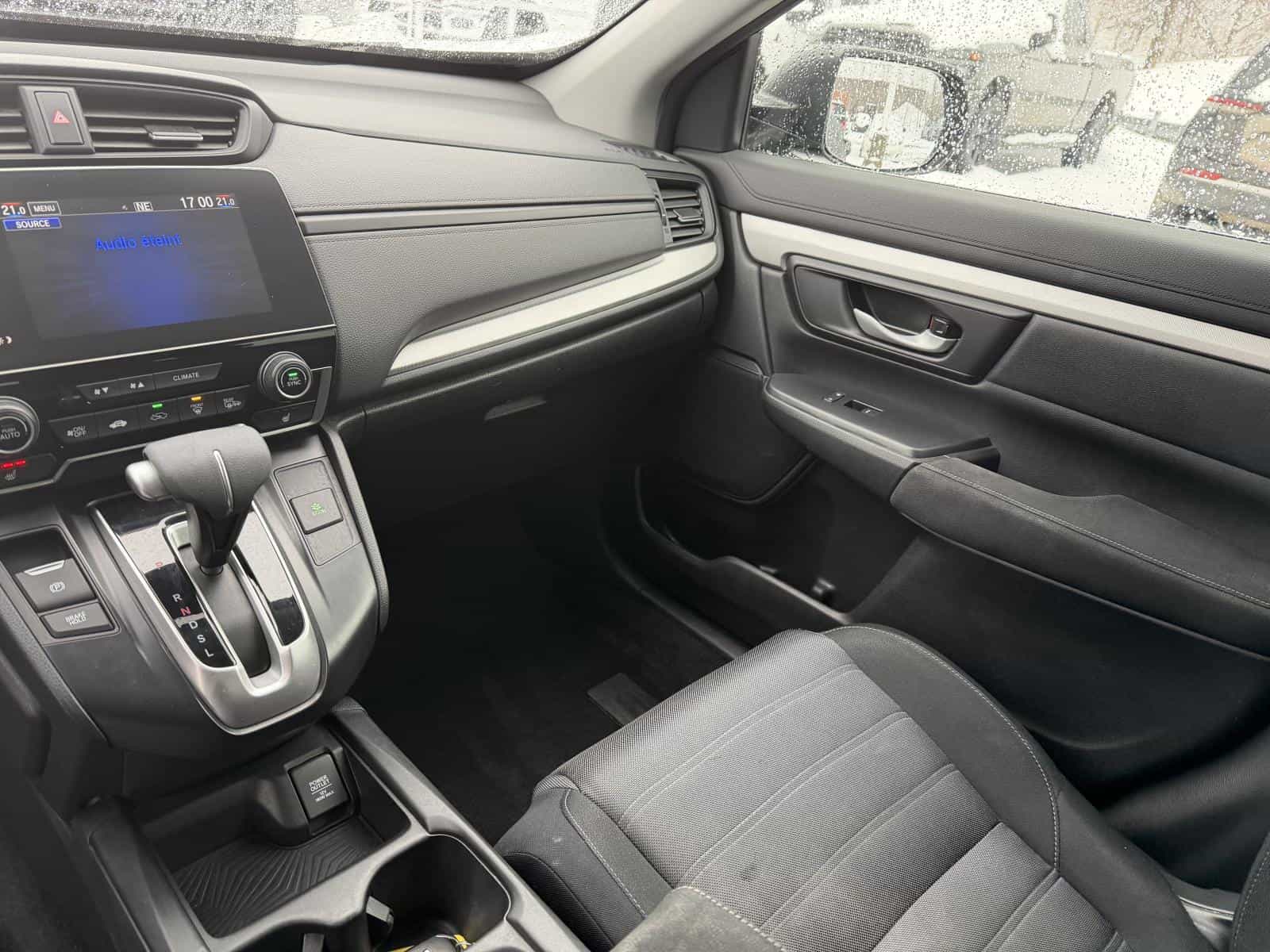 2018 Honda CR-V LX - Image 12