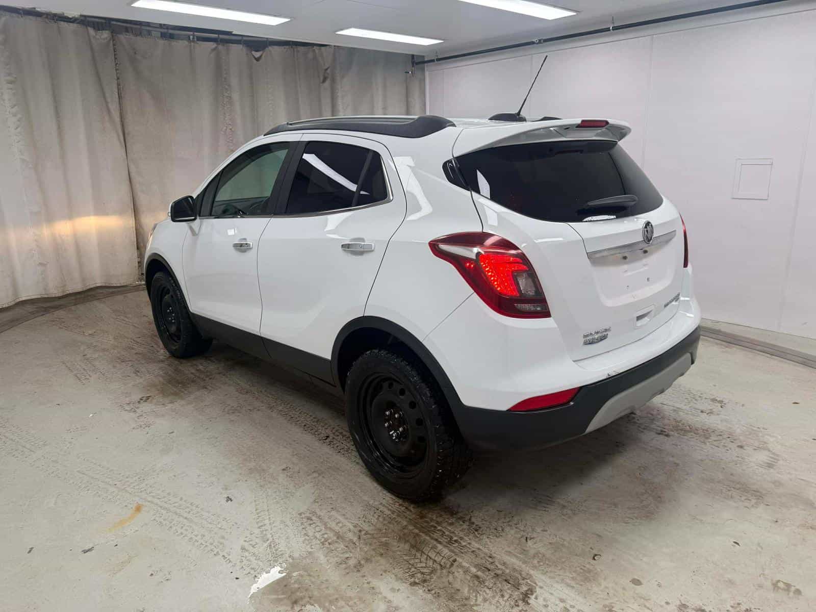 2017 Buick Encore Sport Touring - Image 6