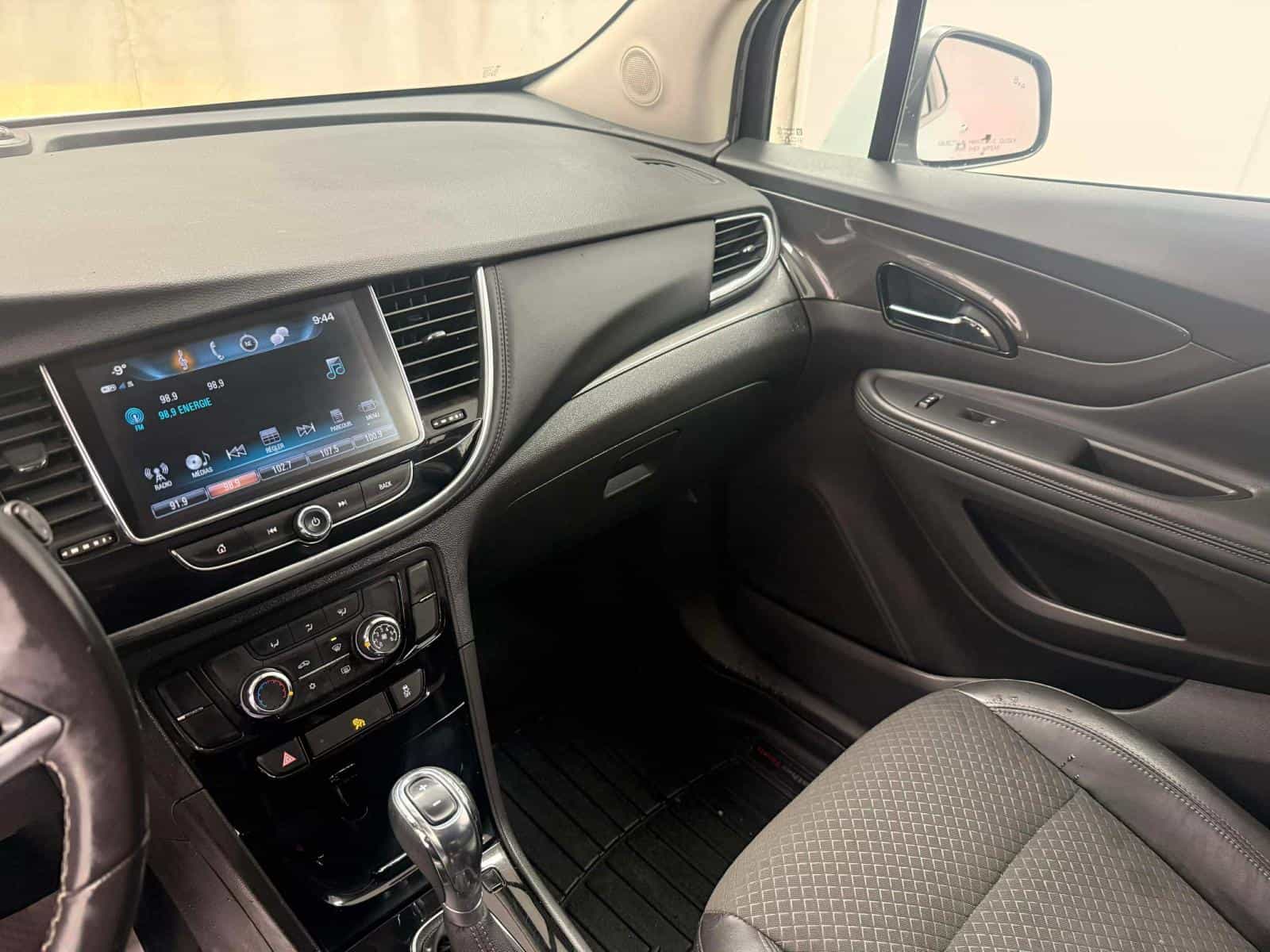 2017 Buick Encore Sport Touring - Image 11