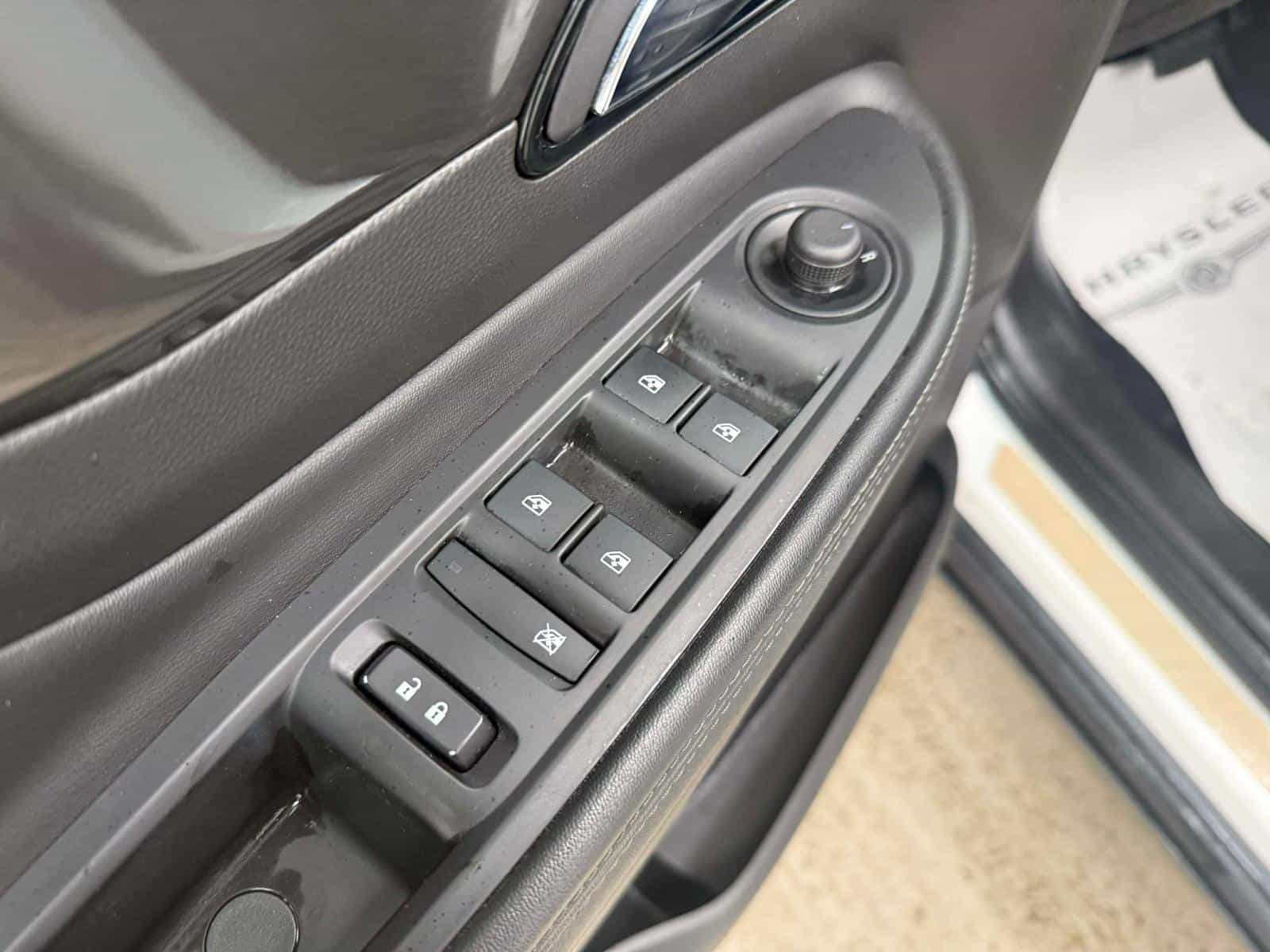 2017 Buick Encore Sport Touring - Image 12