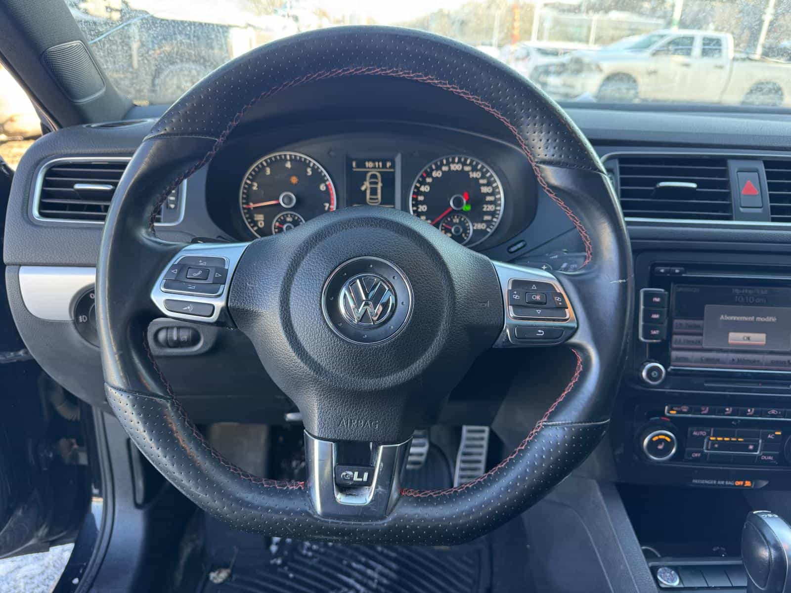 2012 Volkswagen Jetta GLI - Image 10