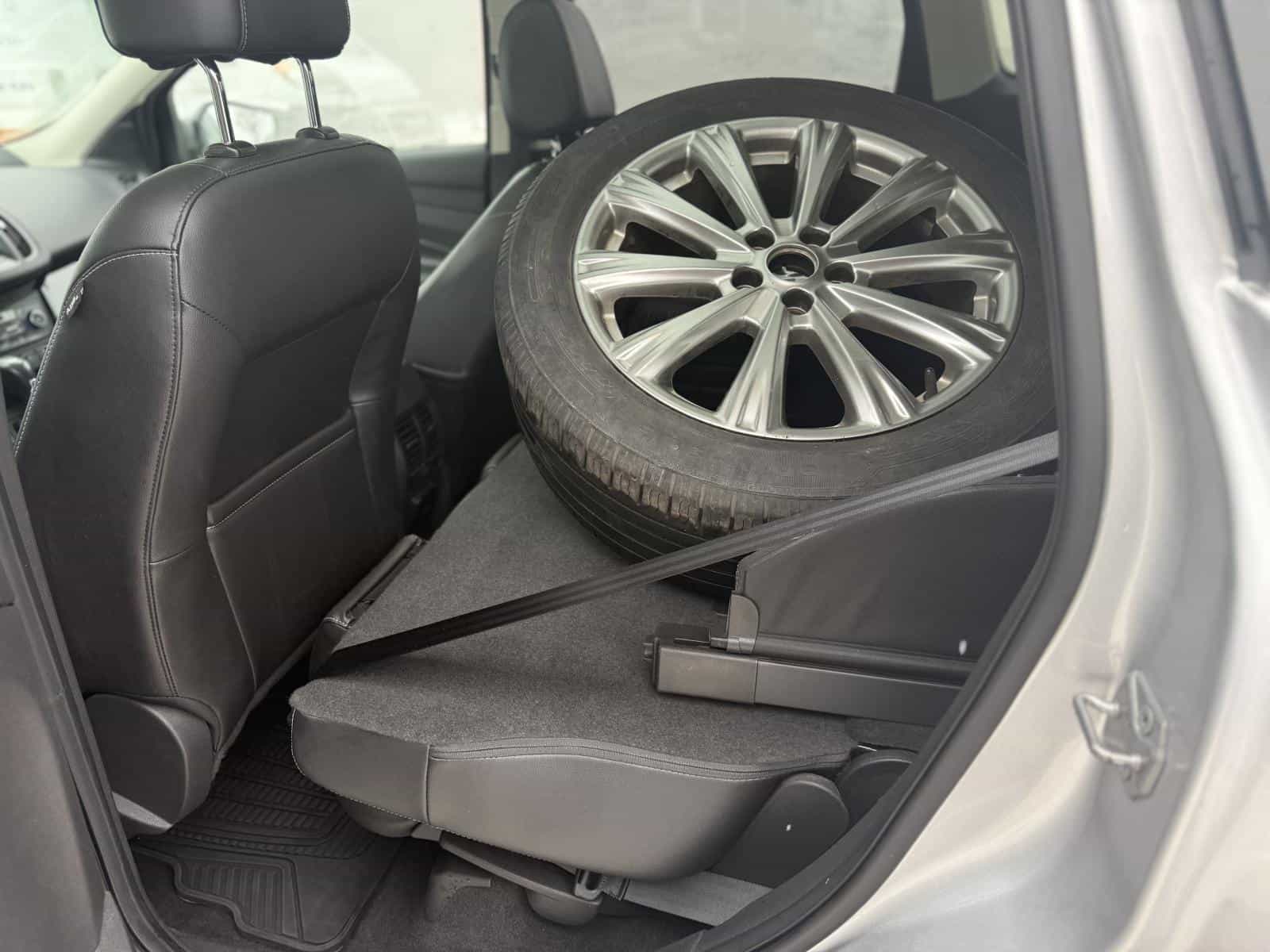 2017 Ford ESCAPE TITANIUM Titanium - Image 10