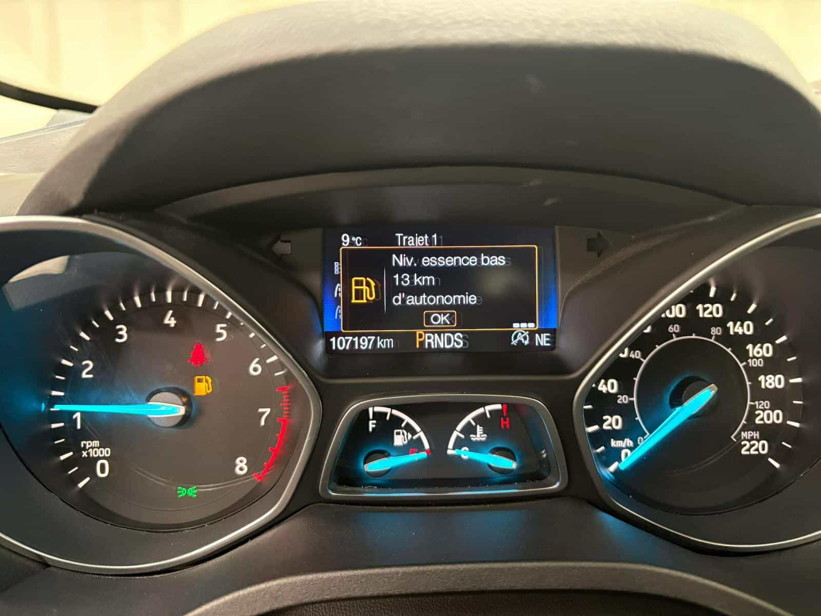 2017 Ford ESCAPE TITANIUM Titanium - Image 17