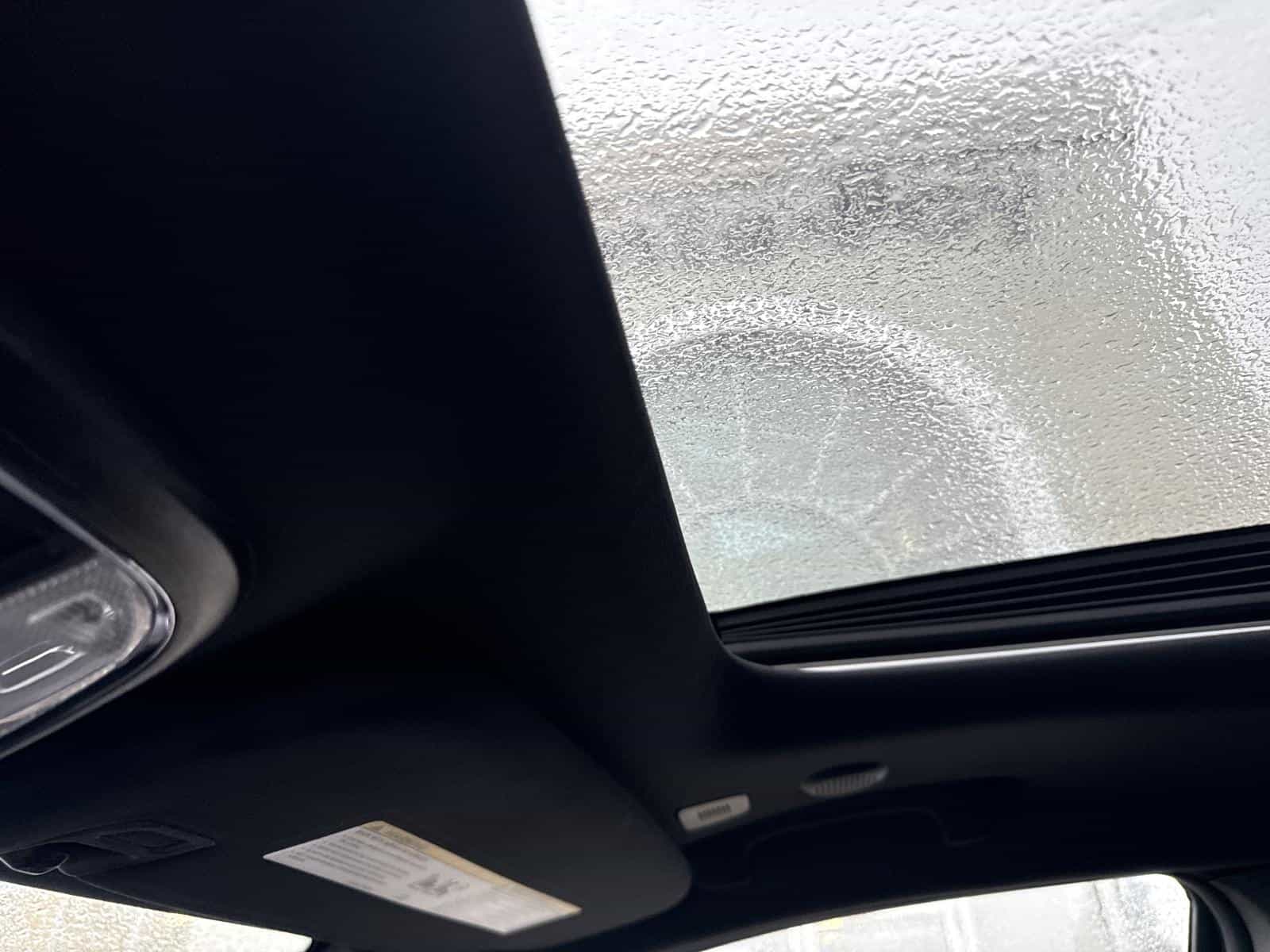 2020 Jeep GRAND CHEROKEE LAR/ALT Altitude - Image 16