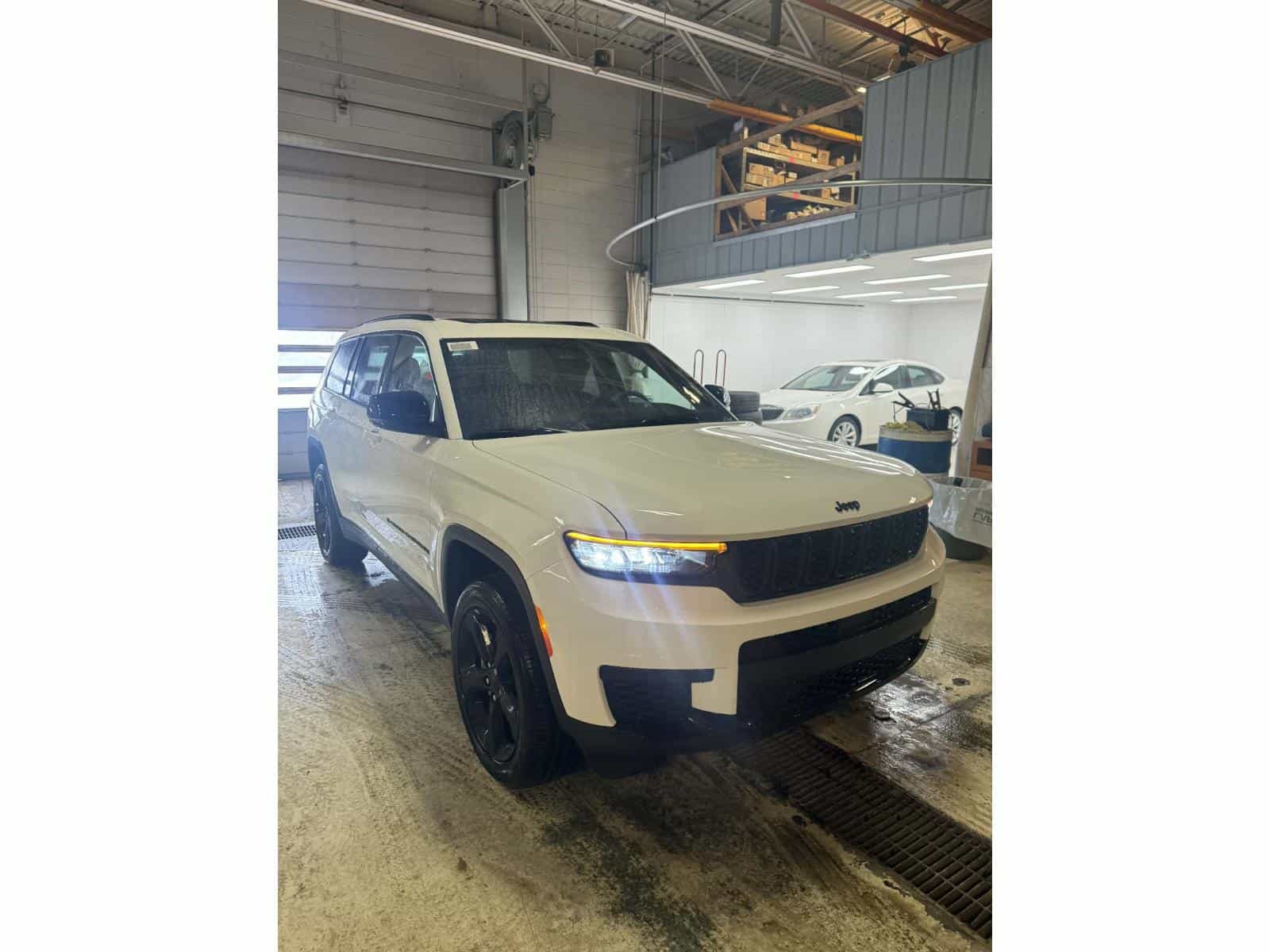 2025 Jeep Grand Cherokee L Altitude - Image 7