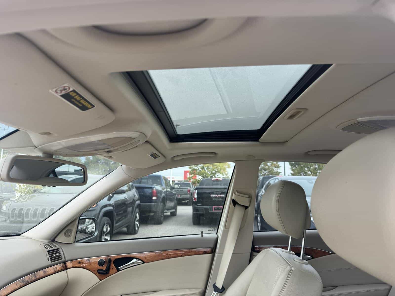 2006 Mercedes-Benz E350 4Matic E350W - Image 10