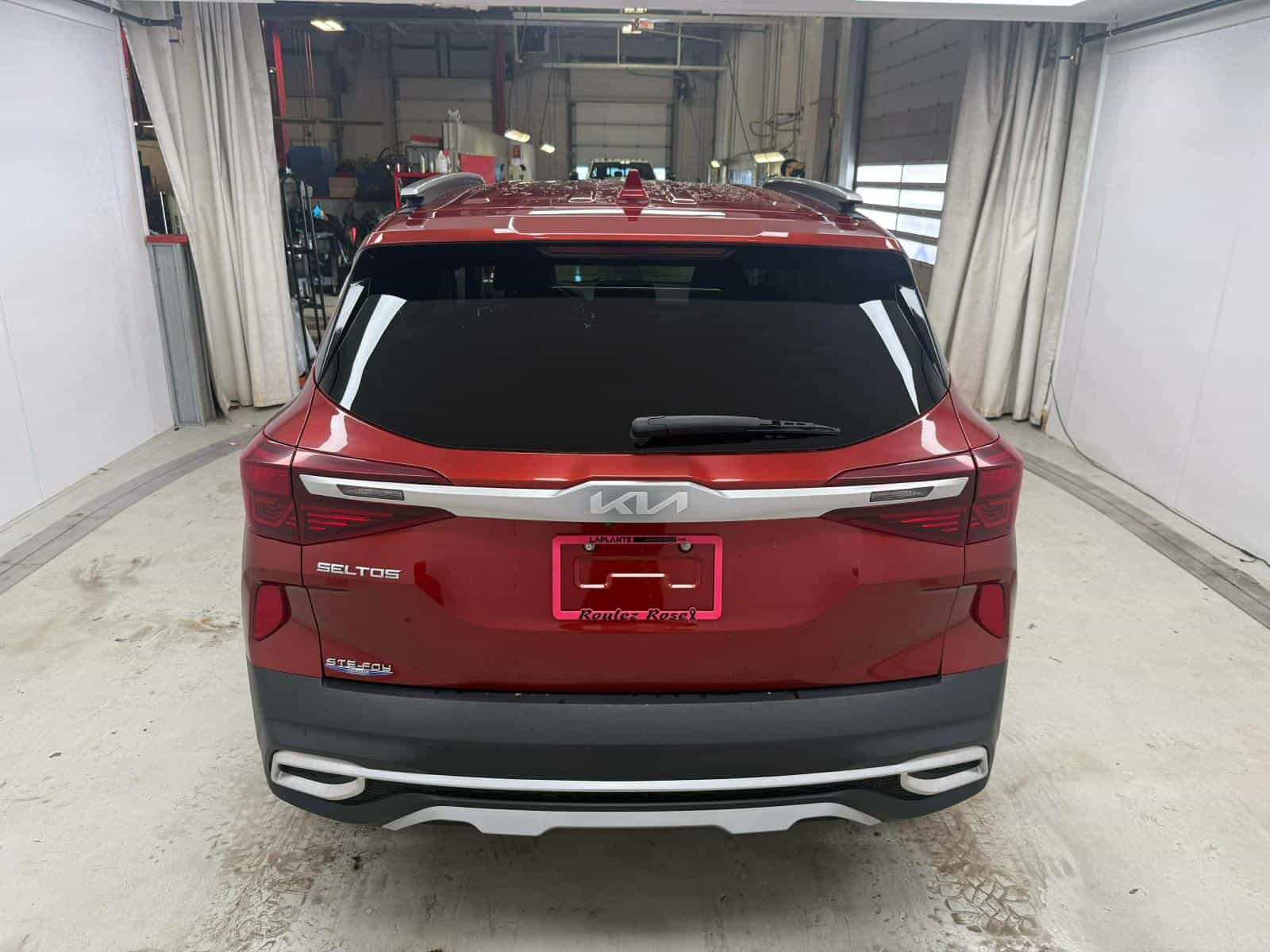 2023 Kia SELTOS EX EX Premium - Image 5