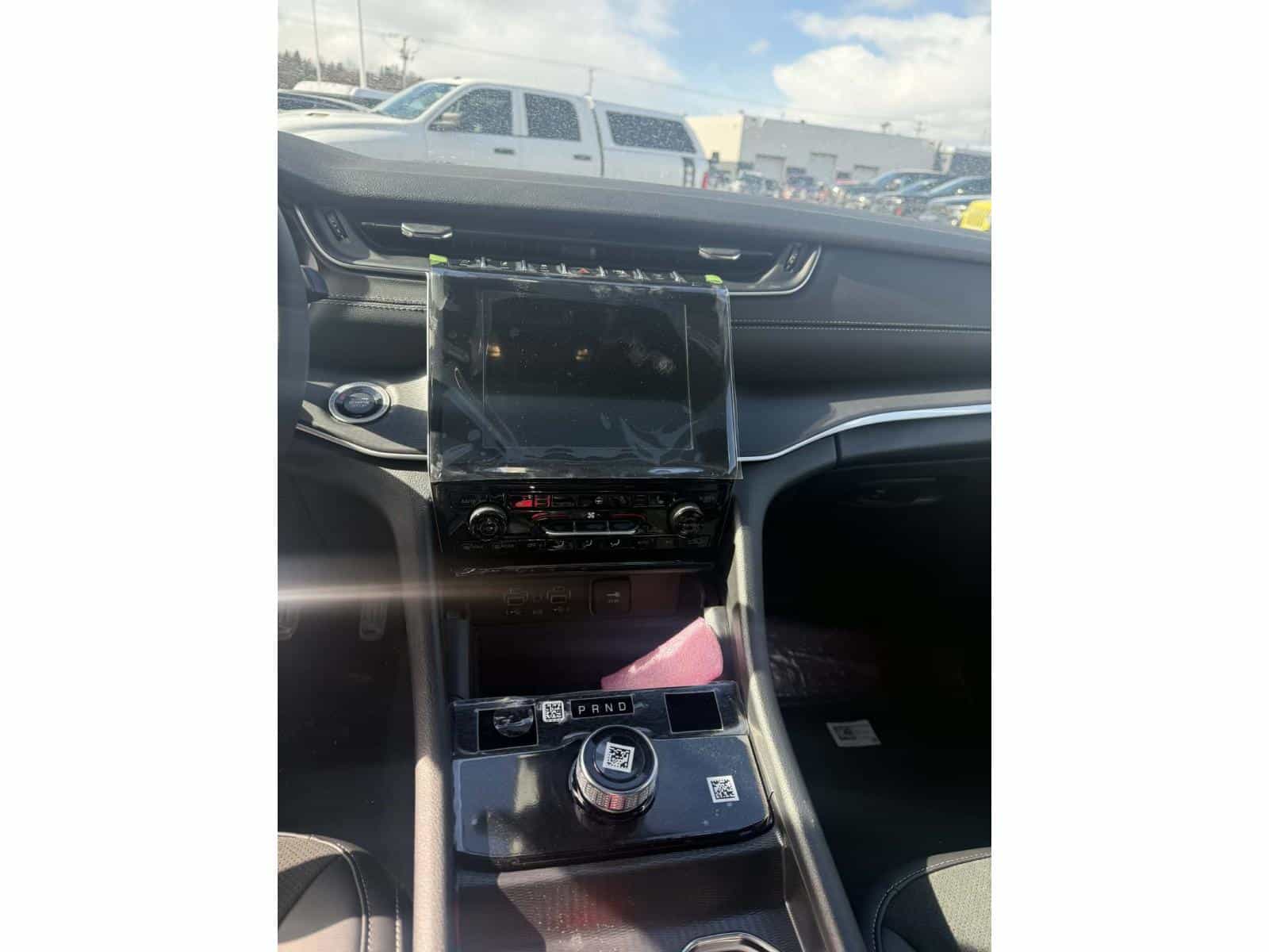 Image 4 Jeep Grand Cherokee Altitude 2025