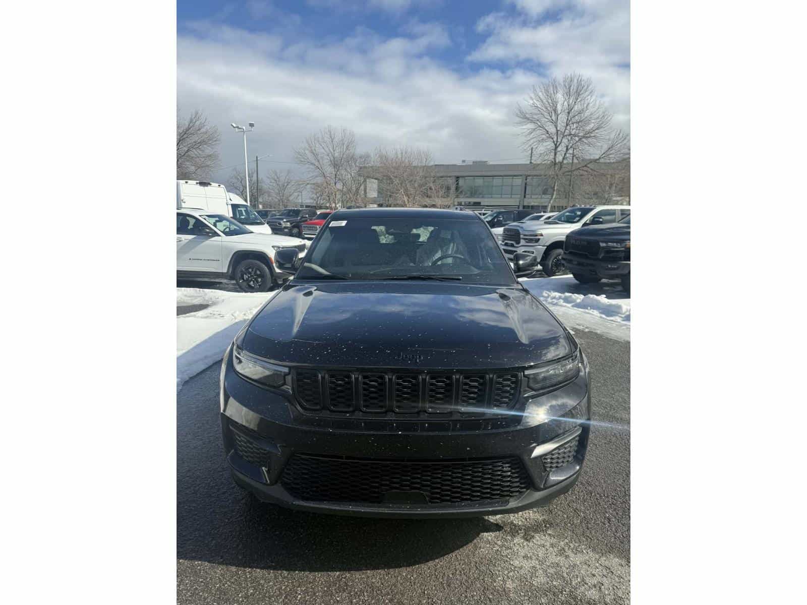 Image 10 Jeep Grand Cherokee Altitude 2025