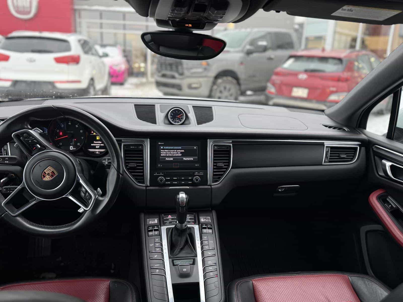 2018 Porsche Macan Base - Image 11