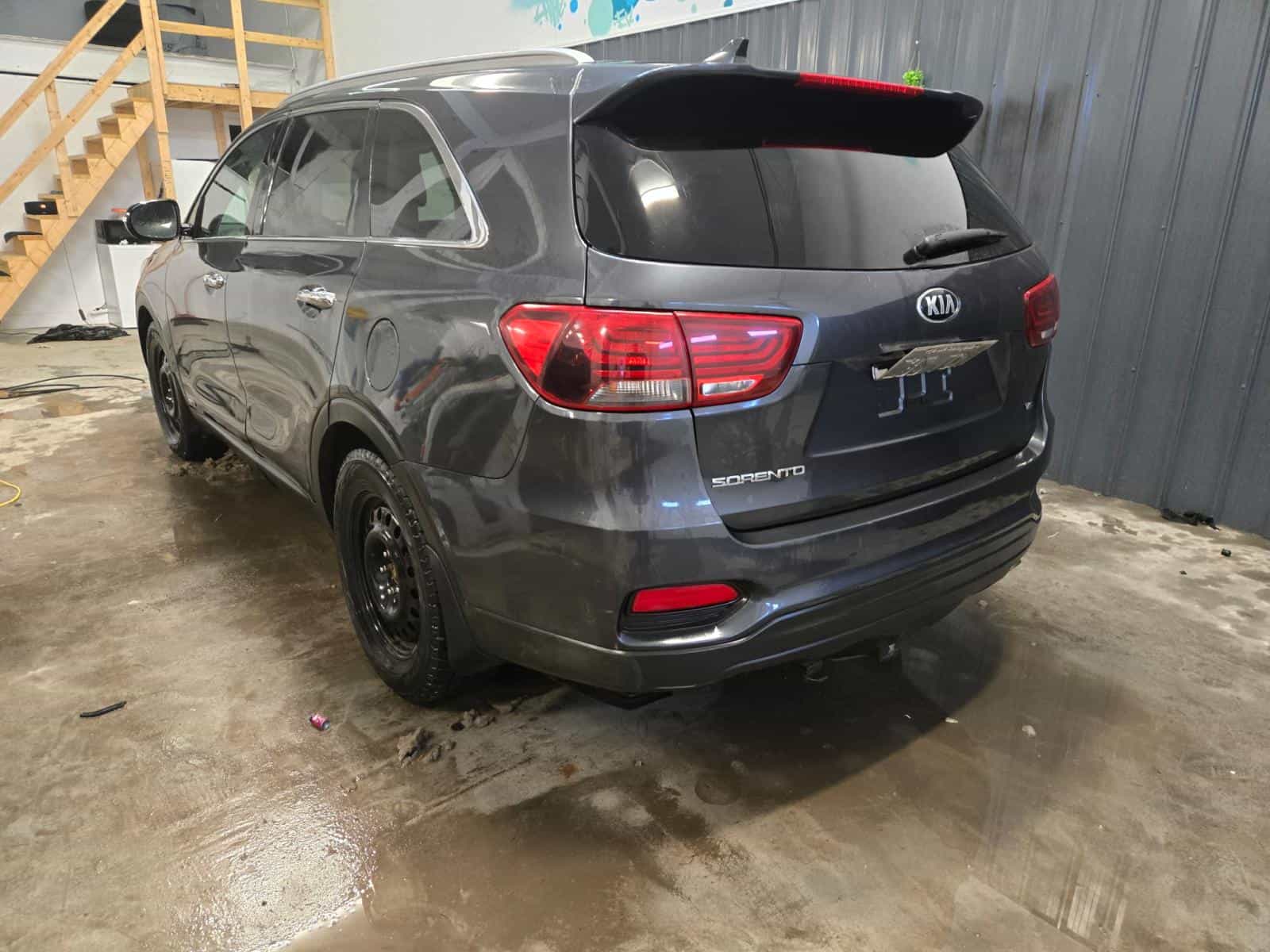 2019 Kia Sorento LX V6 - Image 4