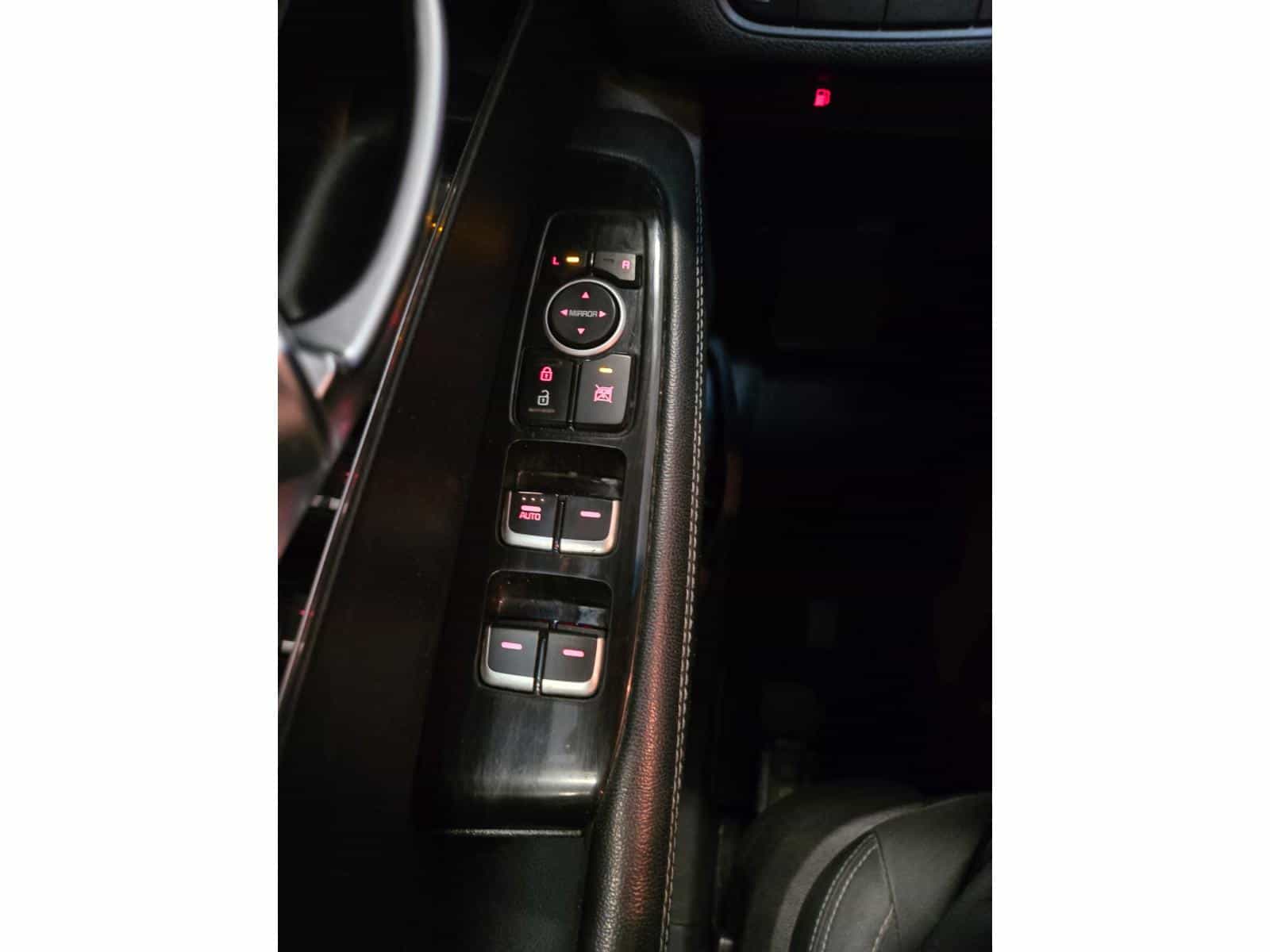 2019 Kia SORENTO LX LX V6 - Image 13