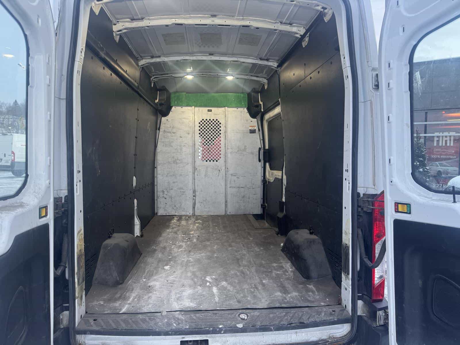 2018 Ford Transit T-250 - Image 7