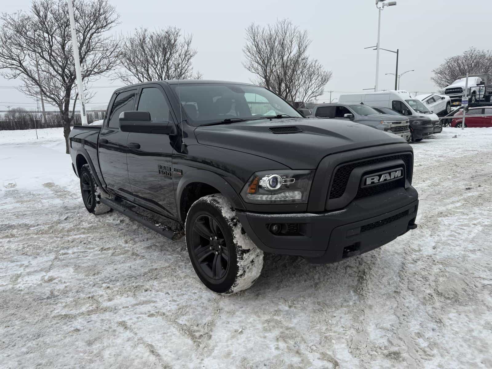 2021 RAM 1500 CLASSIC SLT Warlock - Image 3