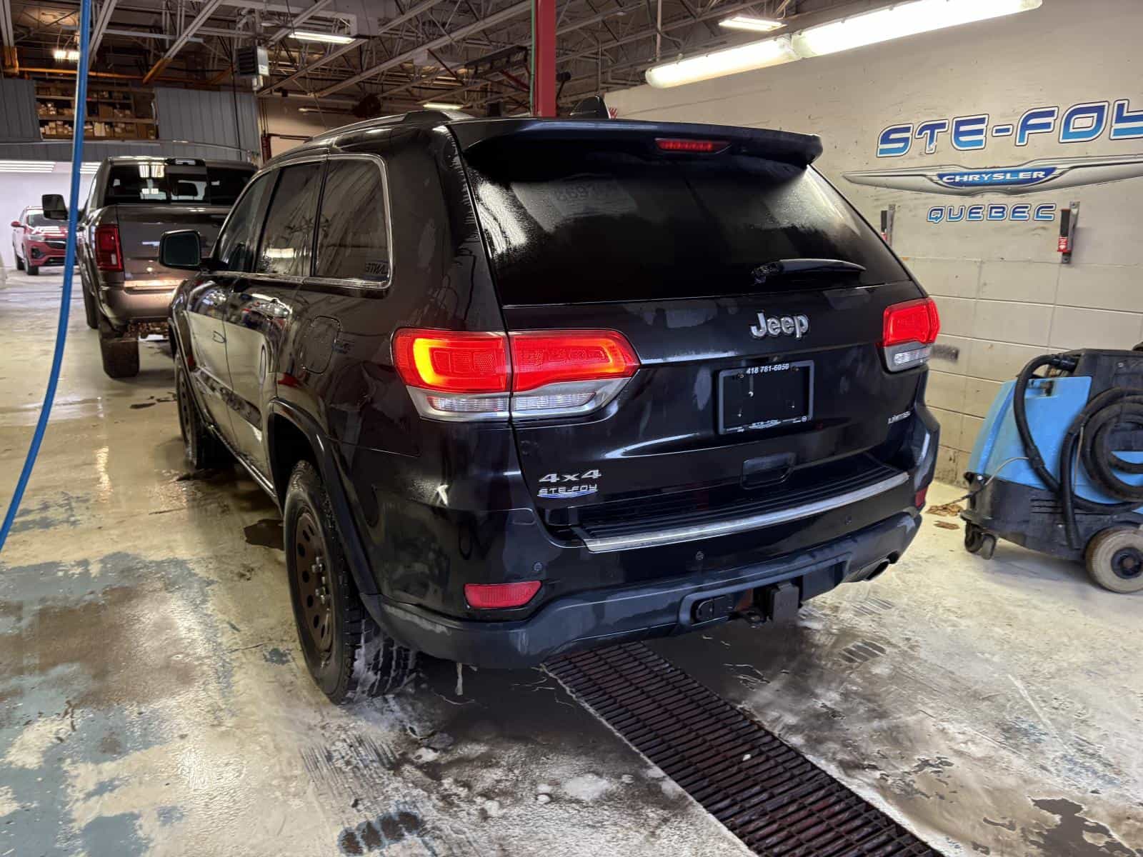 2015 Jeep Grand Cherokee Limited Limited - Image 2