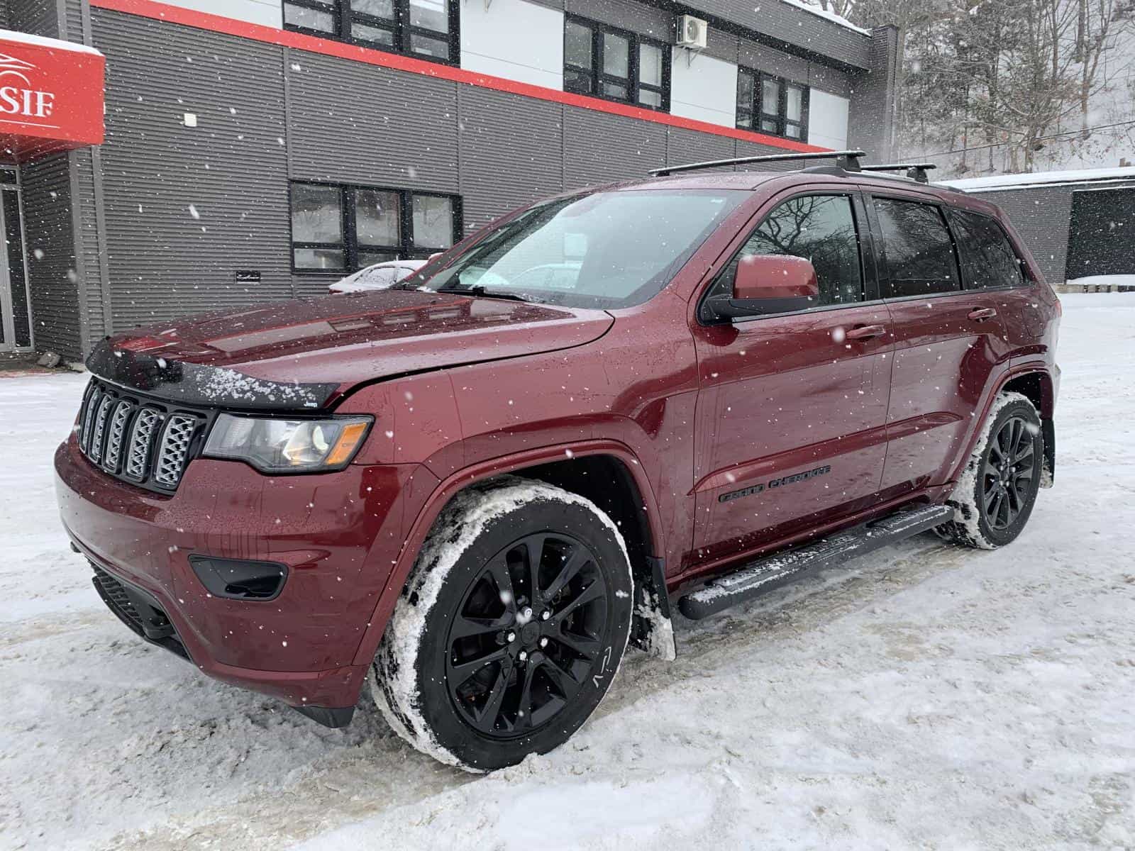 2021 Jeep GRAND CHEROKEE LAREDO Laredo Altitude - Image 1