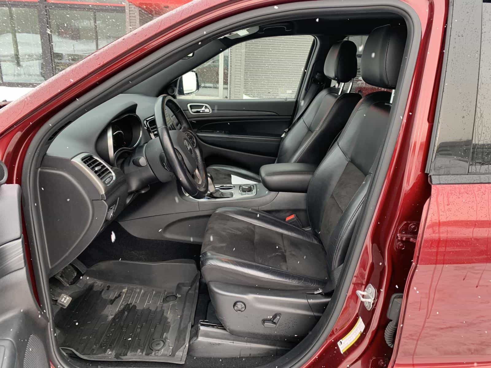 2021 Jeep GRAND CHEROKEE LAREDO Laredo Altitude - Image 11