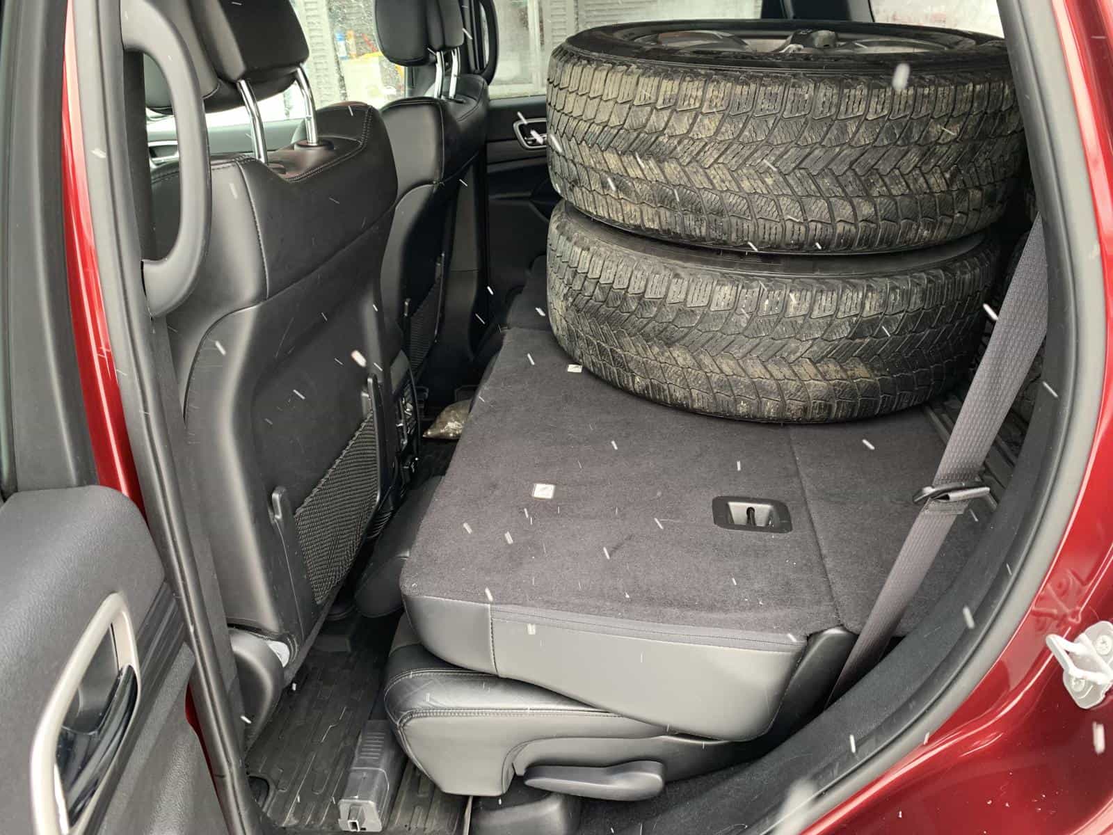 2021 Jeep GRAND CHEROKEE LAREDO Laredo Altitude - Image 12