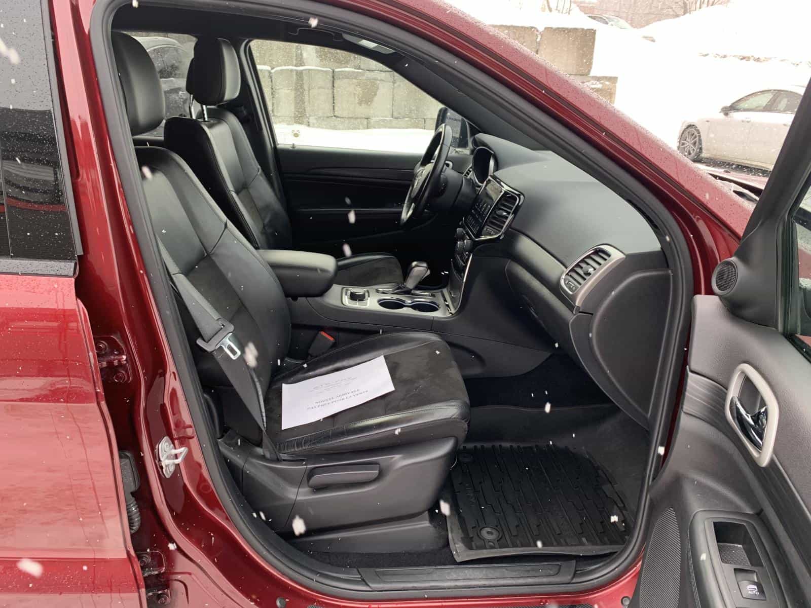 2021 Jeep GRAND CHEROKEE LAREDO Laredo Altitude - Image 14