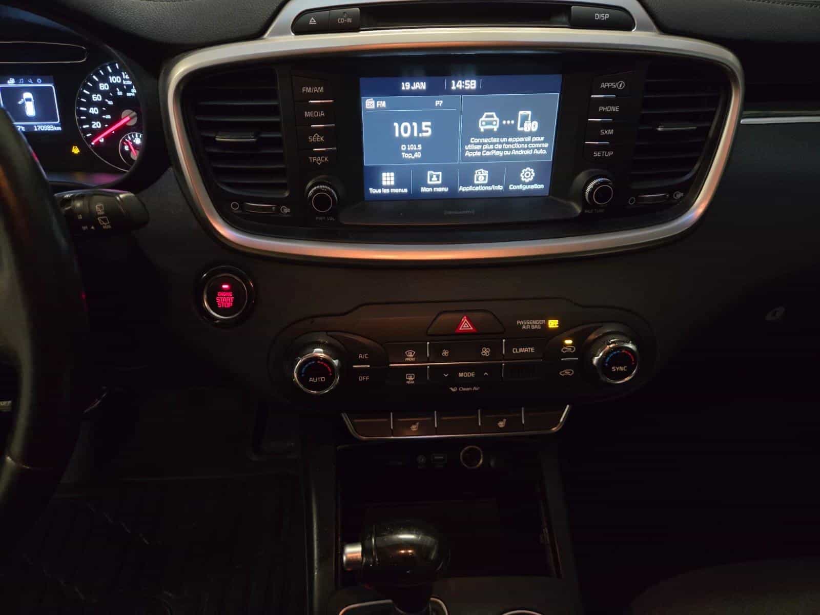 2017 Kia Sorento LX Turbo - Image 11