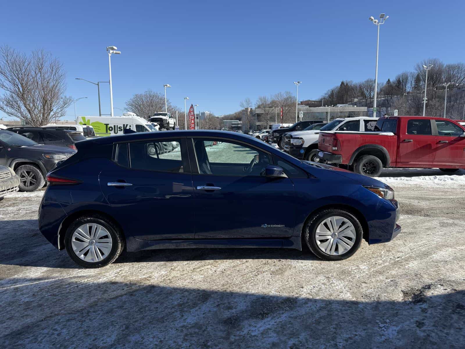 2019 Nissan Leaf S - Image 5
