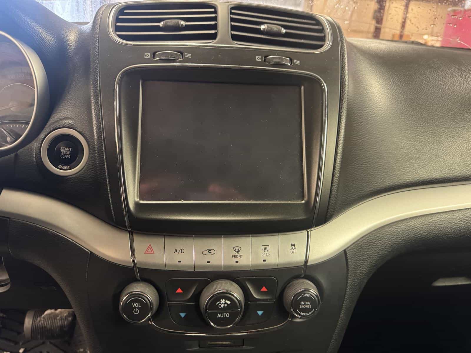 2015 Dodge Journey SXT - Image 10