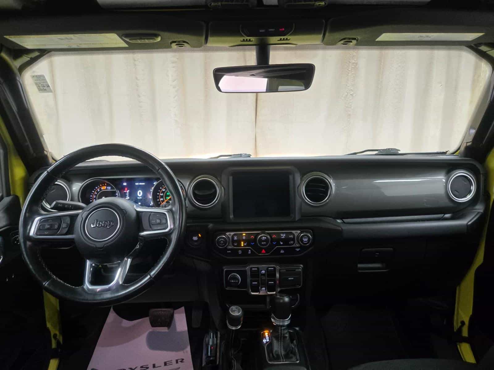 2023 Jeep Wrangler Sahara - Image 11