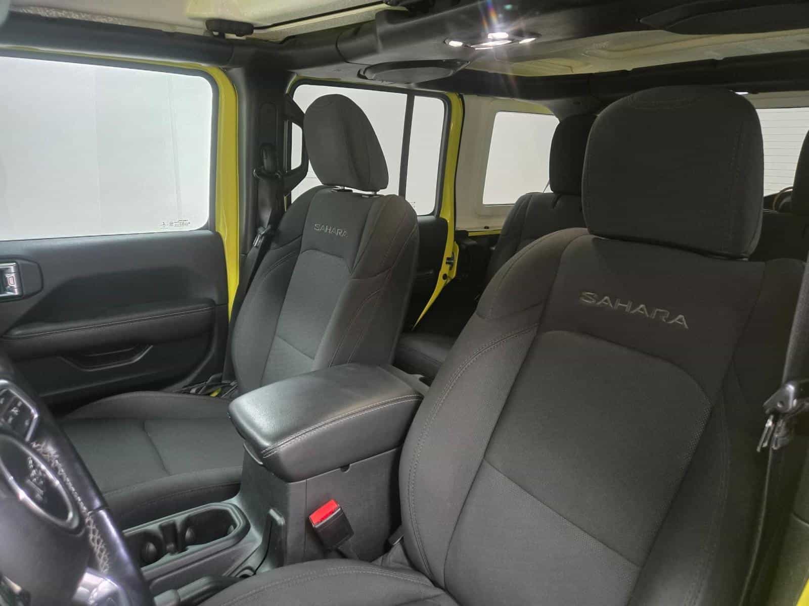 2023 Jeep Wrangler Sahara - Image 15
