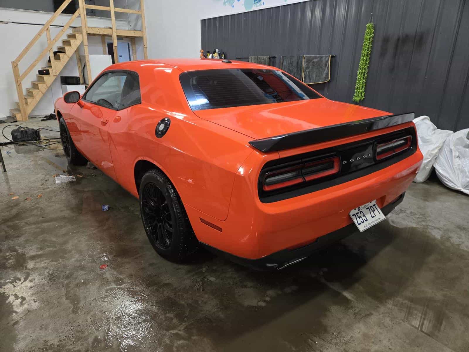 2018 Dodge CHALLENGER SXT SXT - Image 4