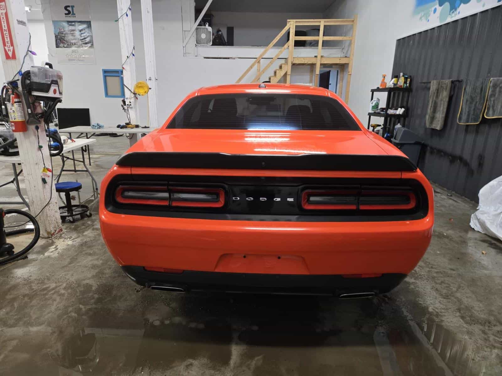 2018 Dodge CHALLENGER SXT SXT - Image 5