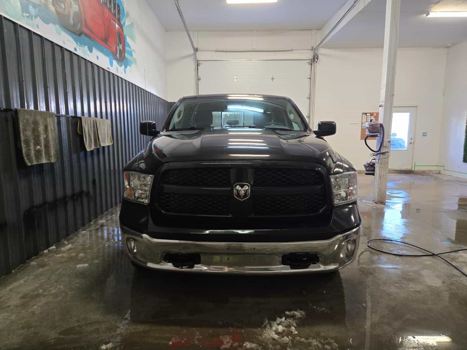 2017 RAM 1500 Outdoorsman - Image 2