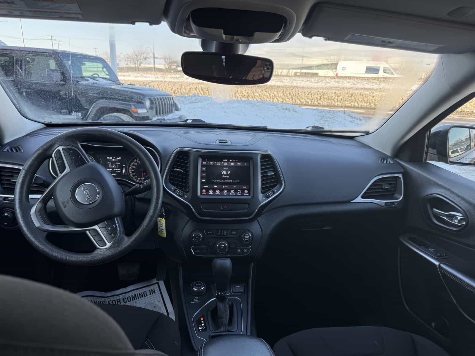 Image 11 Jeep Cherokee Sport 2022