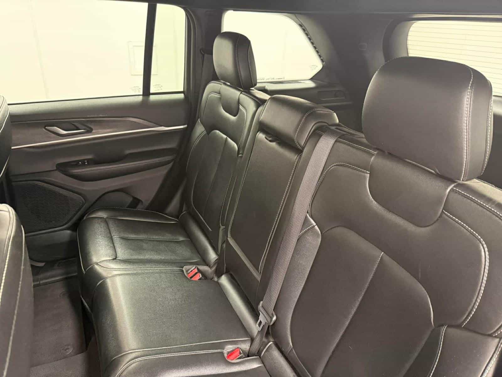 2024 Jeep Grand Cherokee Limited Limited - Image 8