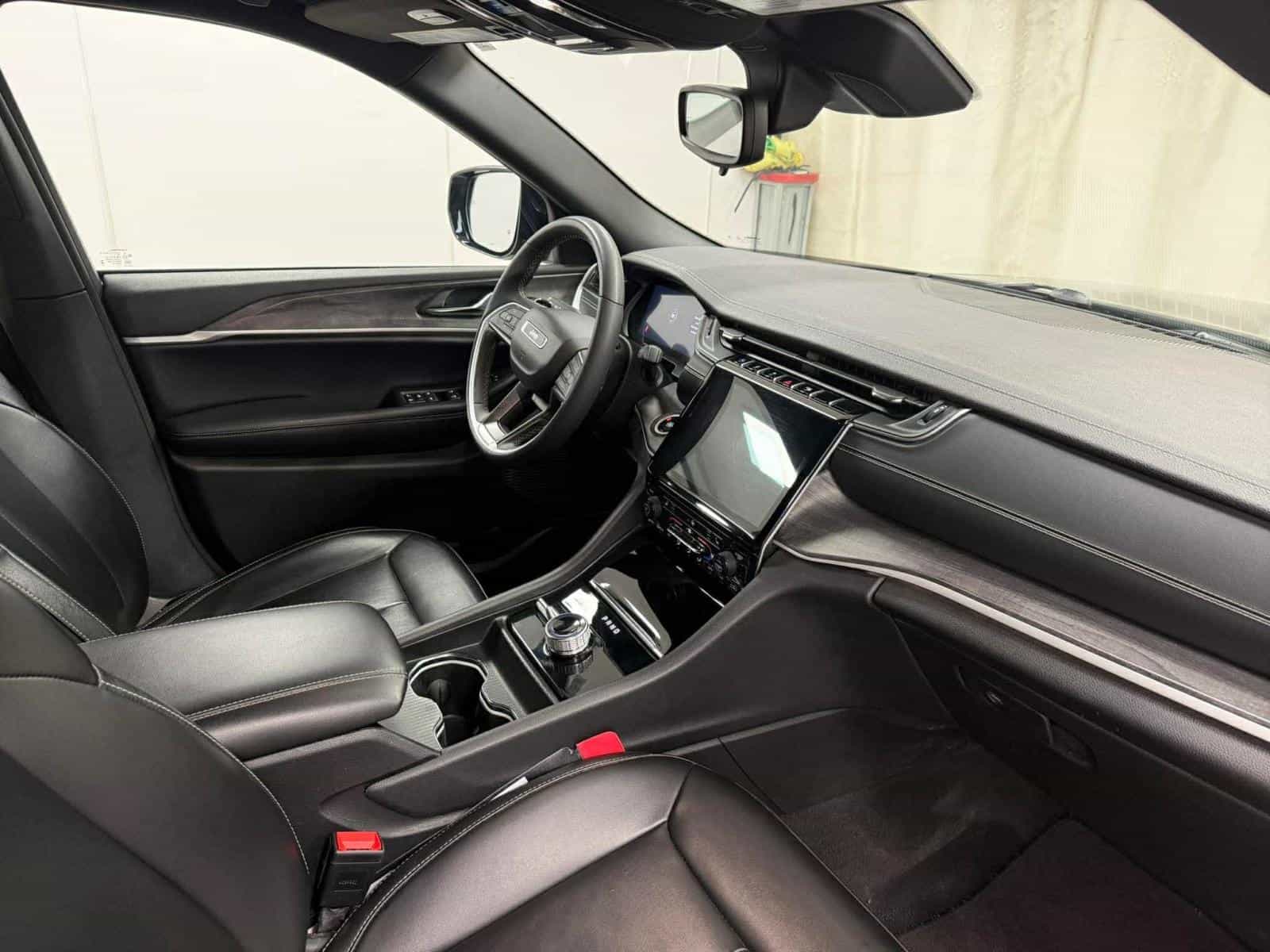 2024 Jeep Grand Cherokee Limited Limited - Image 10